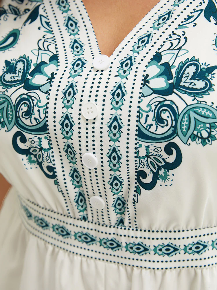 Bandana Print Ruffle Sleeve Pocket Button Detail Romper - Image 6