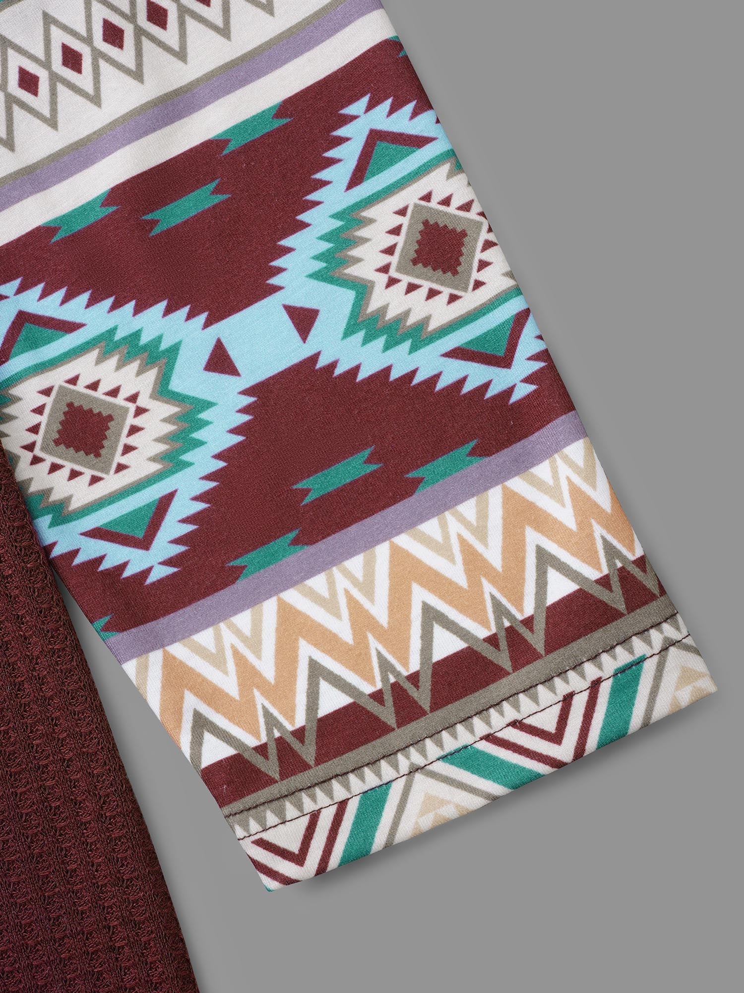 Bandana Print Texture Patchwork Hooded T-shirt - Image 6