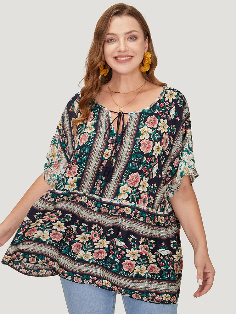 Bandana Print Tie Neck Tassels Batwing Sleeve Blouse - Image 3