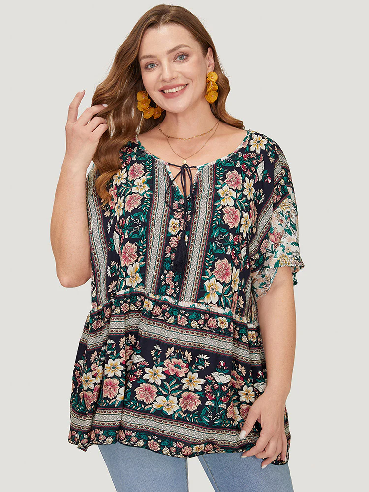 Bandana Print Tie Neck Tassels Batwing Sleeve Blouse - Image 4