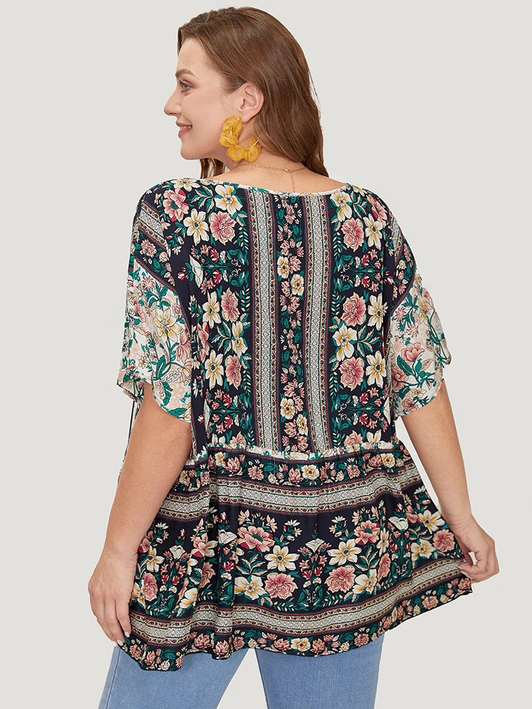 Bandana Print Tie Neck Tassels Batwing Sleeve Blouse - Image 5