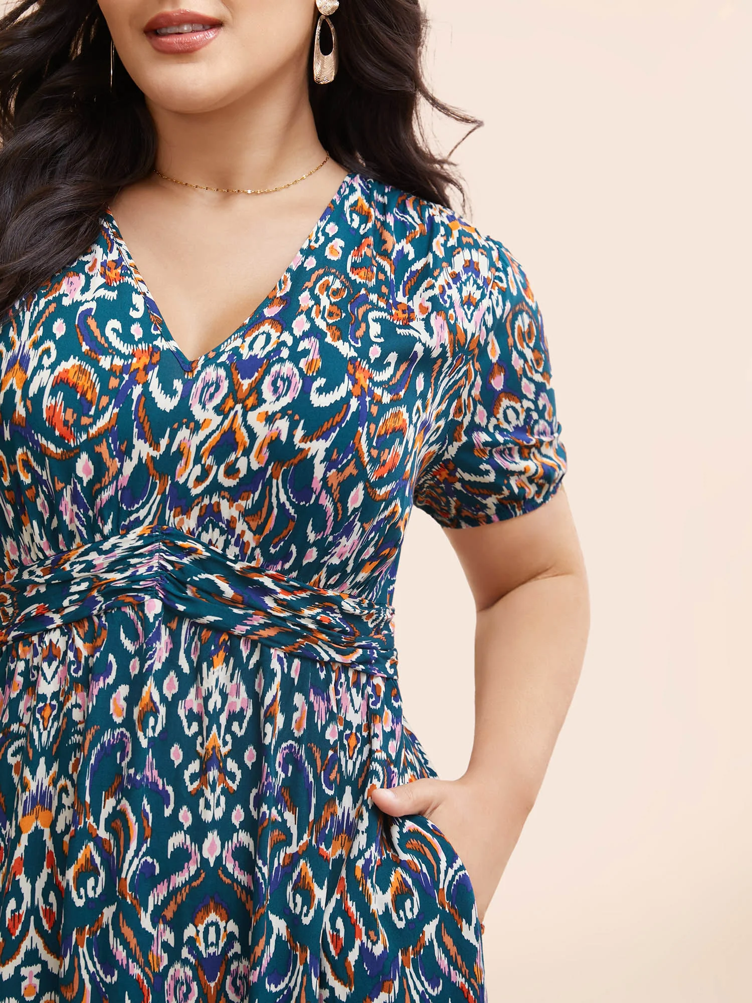 Bandana Print V Neck Shirred Gathered Dress - Image 3