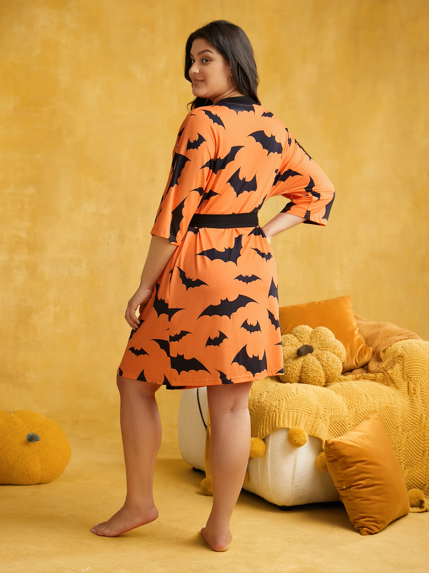 Batty Print Midi Loungewear Robe - Image 4