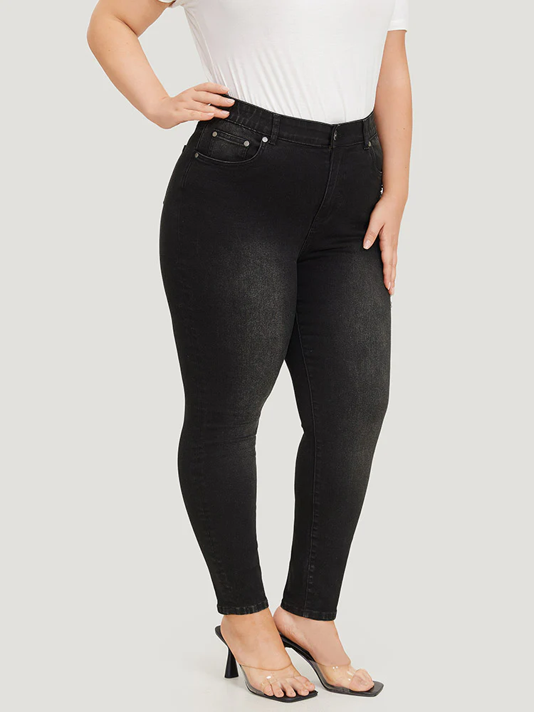 Beaded Detail Pocket Very Stretchy Black Wash Jeans - Image 4
