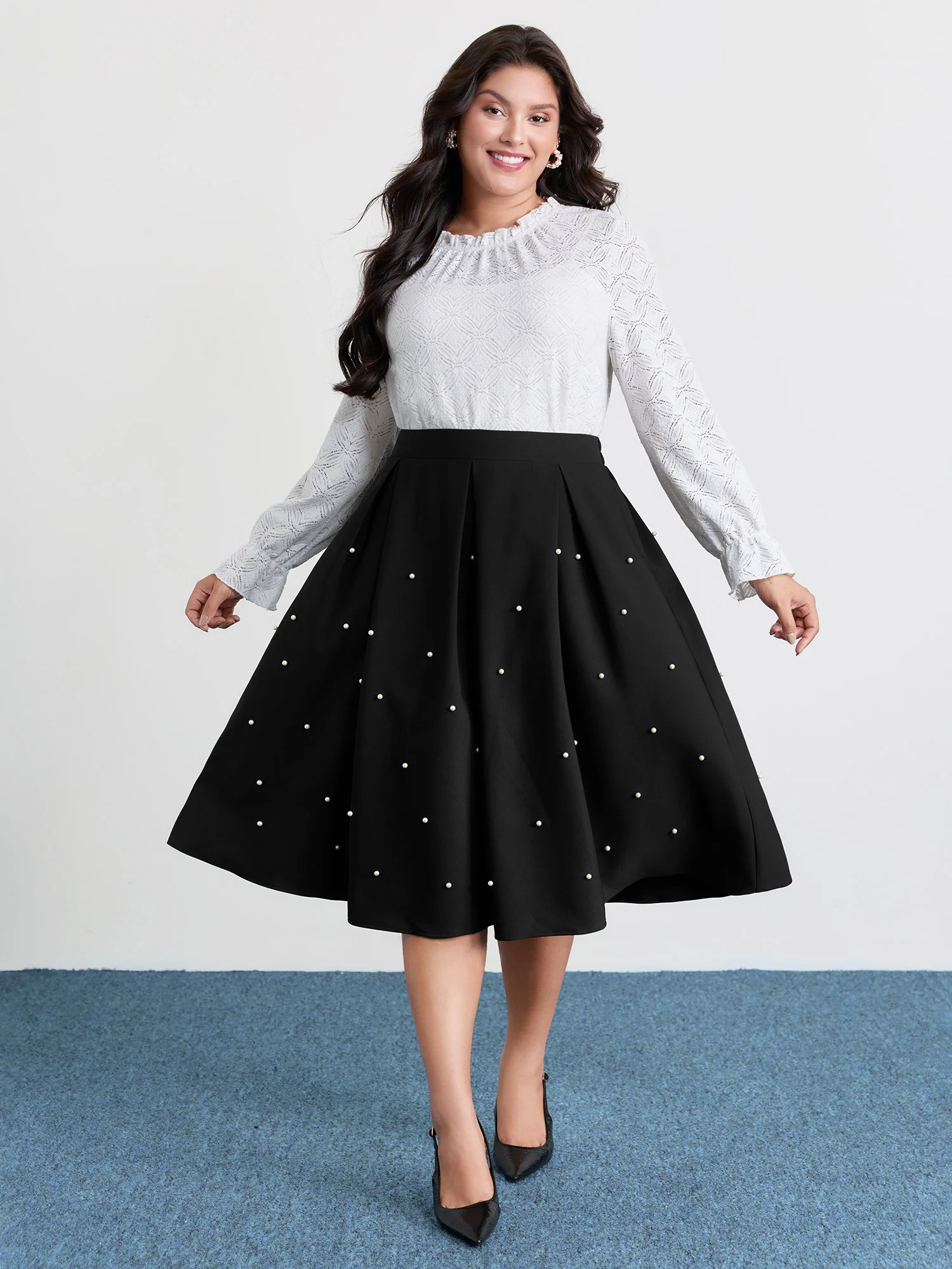 Beadwork Pleated Solid Midi Skirt - Image 5