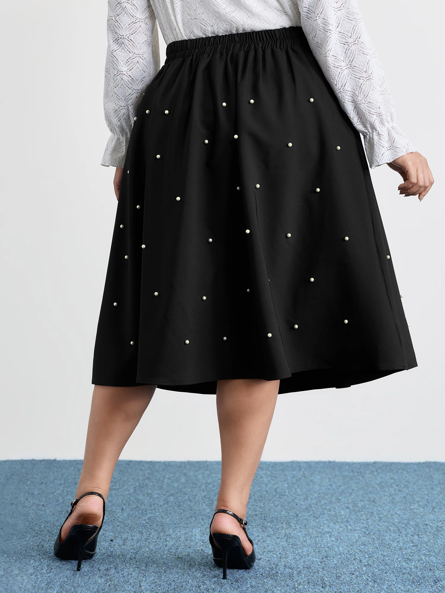 Beadwork Pleated Solid Midi Skirt - Image 6