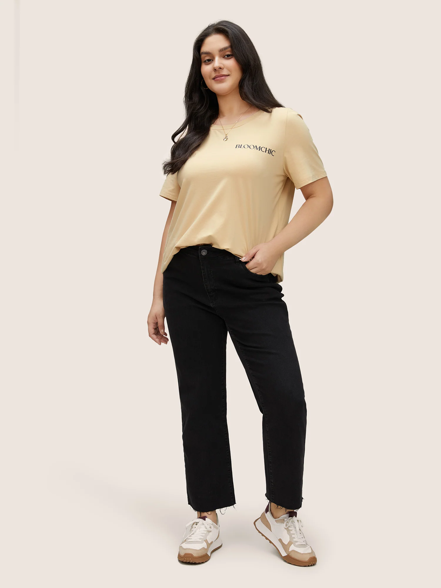 BLOOMCHIC Basic Solid Crew Neck T-shirt - Image 3