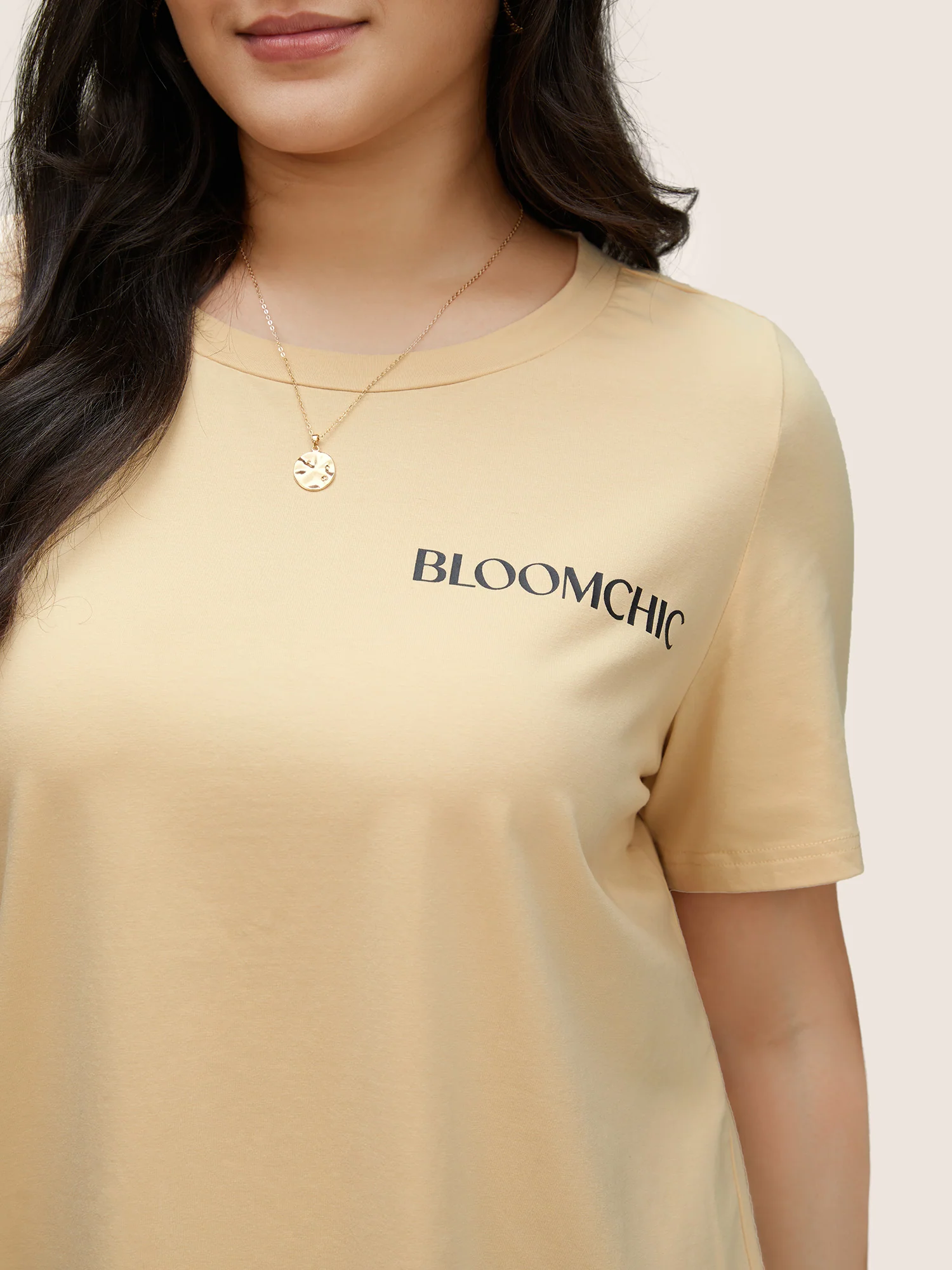 BLOOMCHIC Basic Solid Crew Neck T-shirt - Image 4