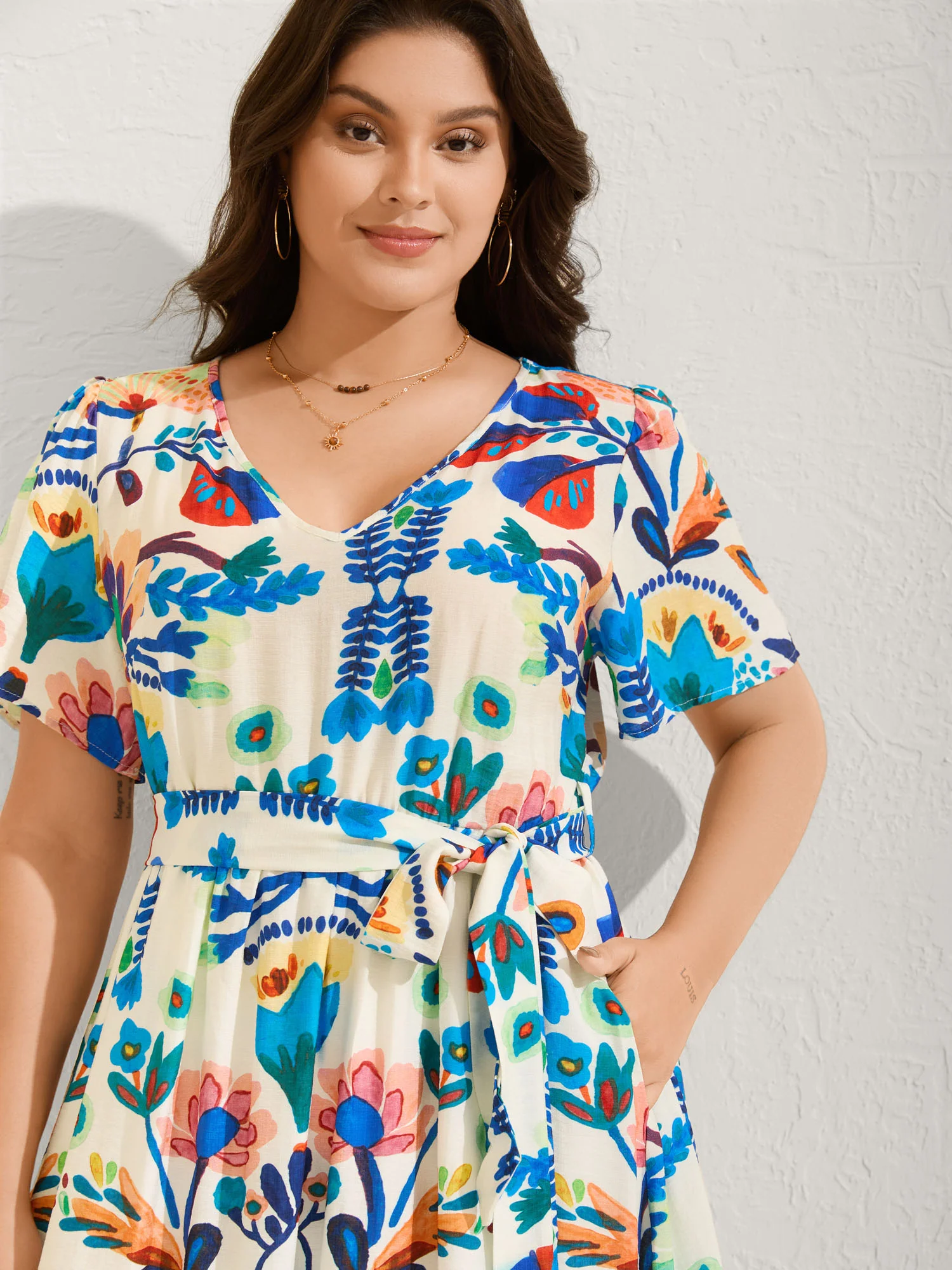 Blooming Florals V-Neck Pockets Midi Dress - Image 2