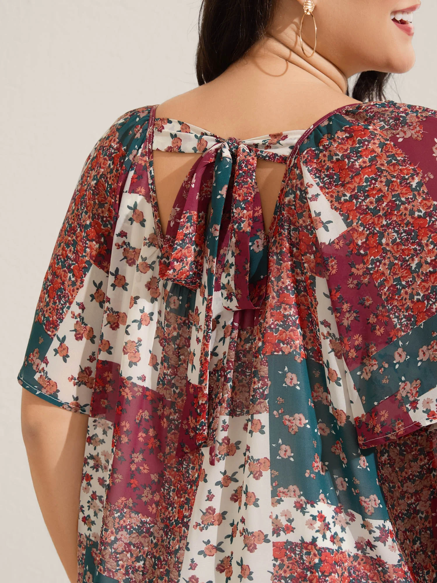 Boho Collage Print Backless Tie Blouse - Image 4