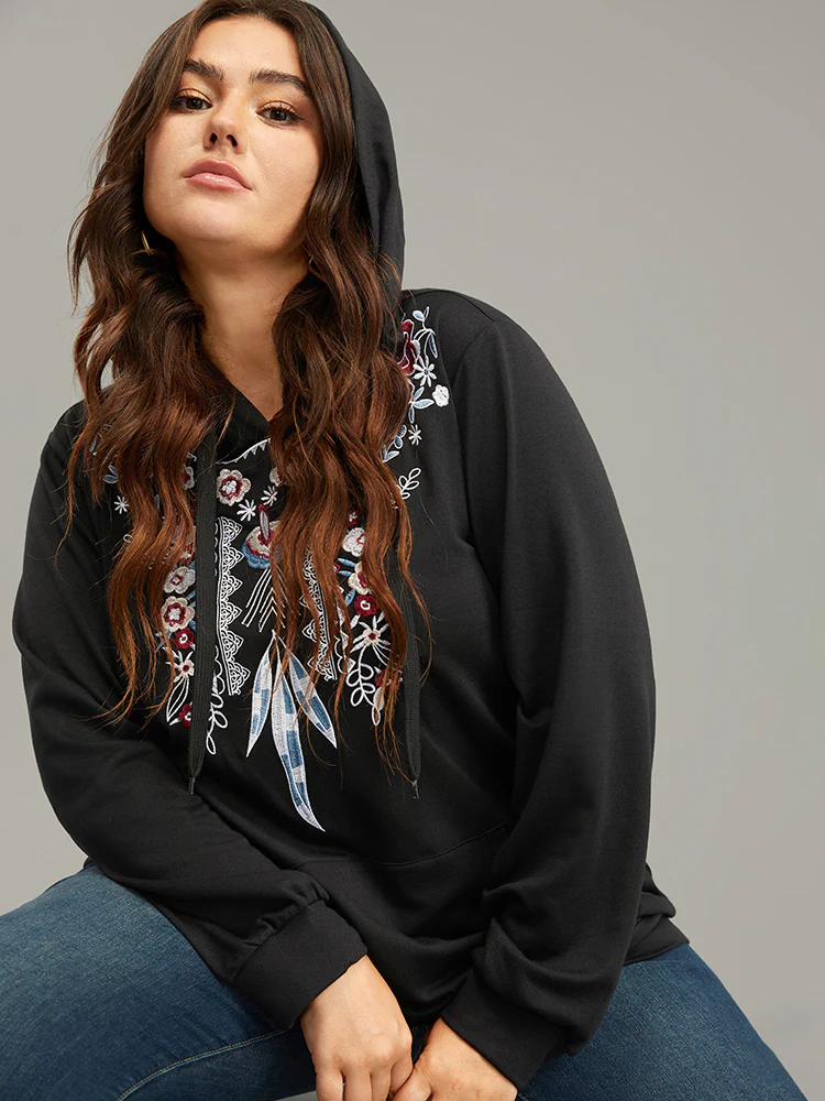 Boho Embroidered Pocket Hooded Drawstring Sweatshirt - Image 5
