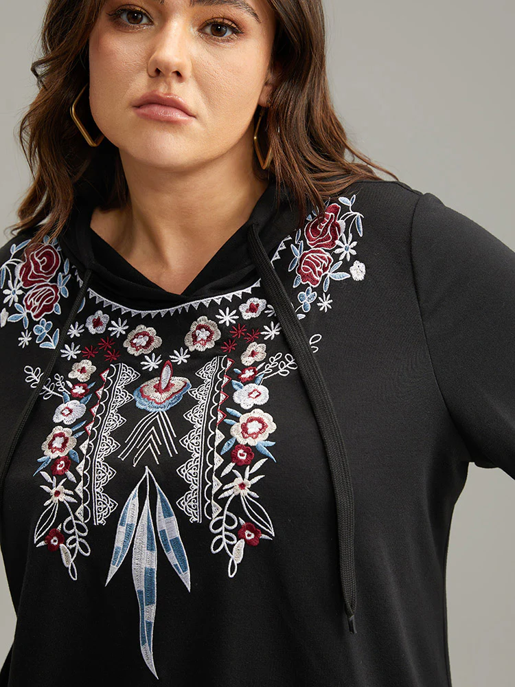 Boho Embroidered Pocket Hooded Drawstring Sweatshirt - Image 6