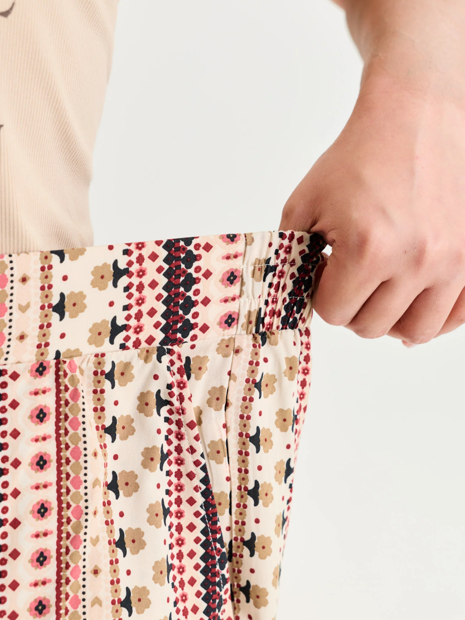Boho Geometric Pattern Wide-Leg Pants - Image 16