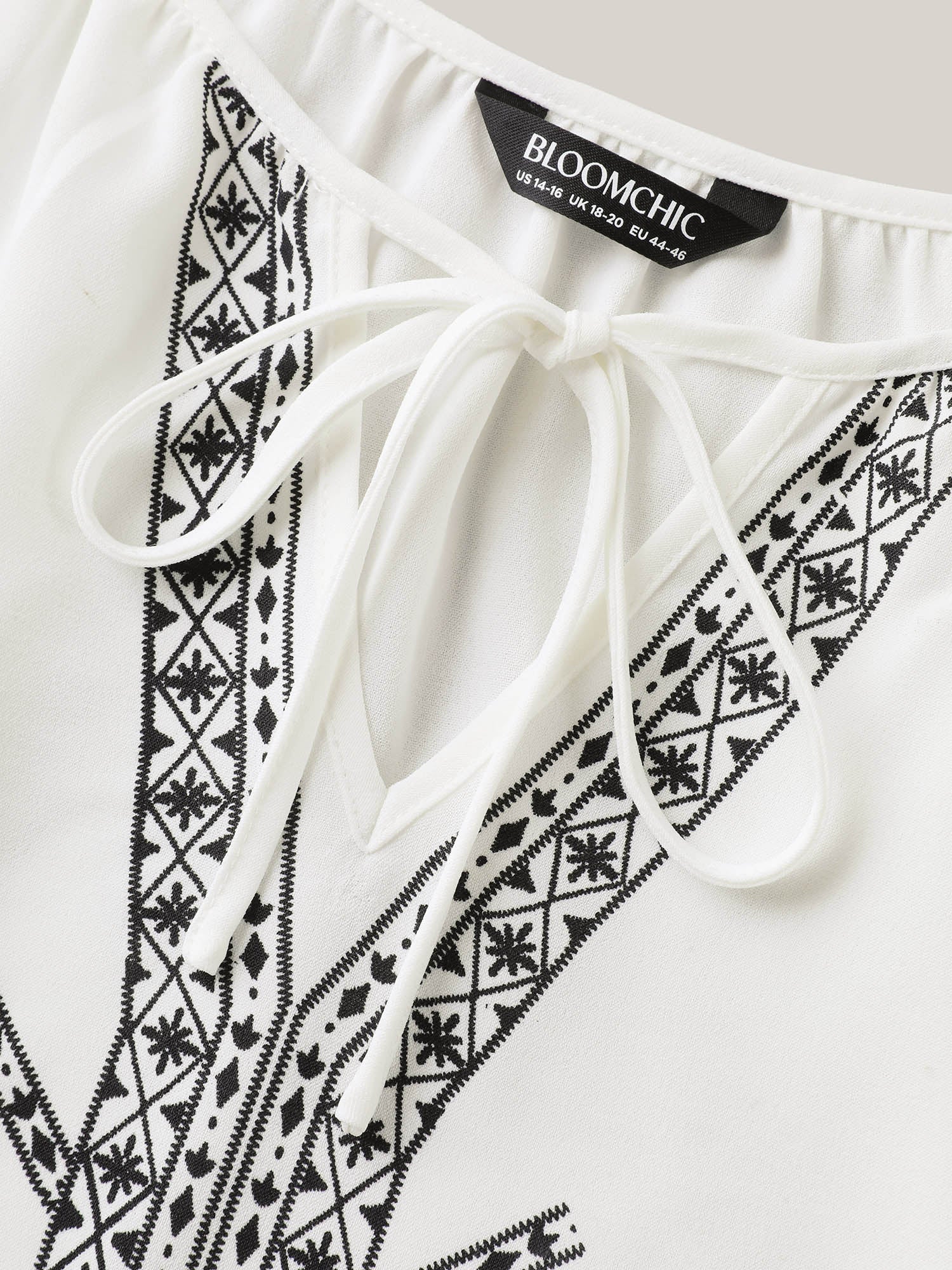 Boho Print Neck Tassels Shirt - Image 5