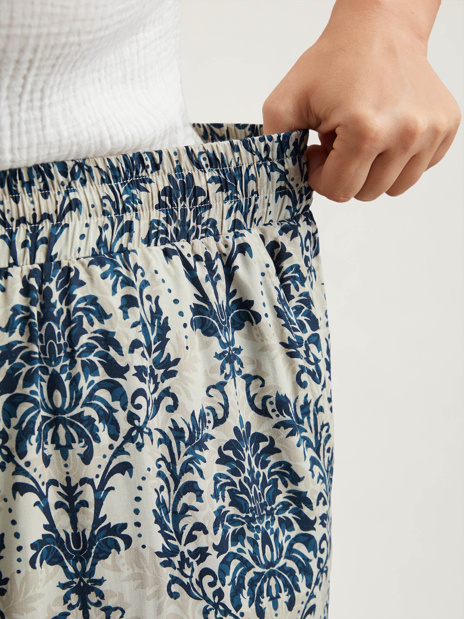 Damask Print Tassel Straight-Leg Pants - Image 3