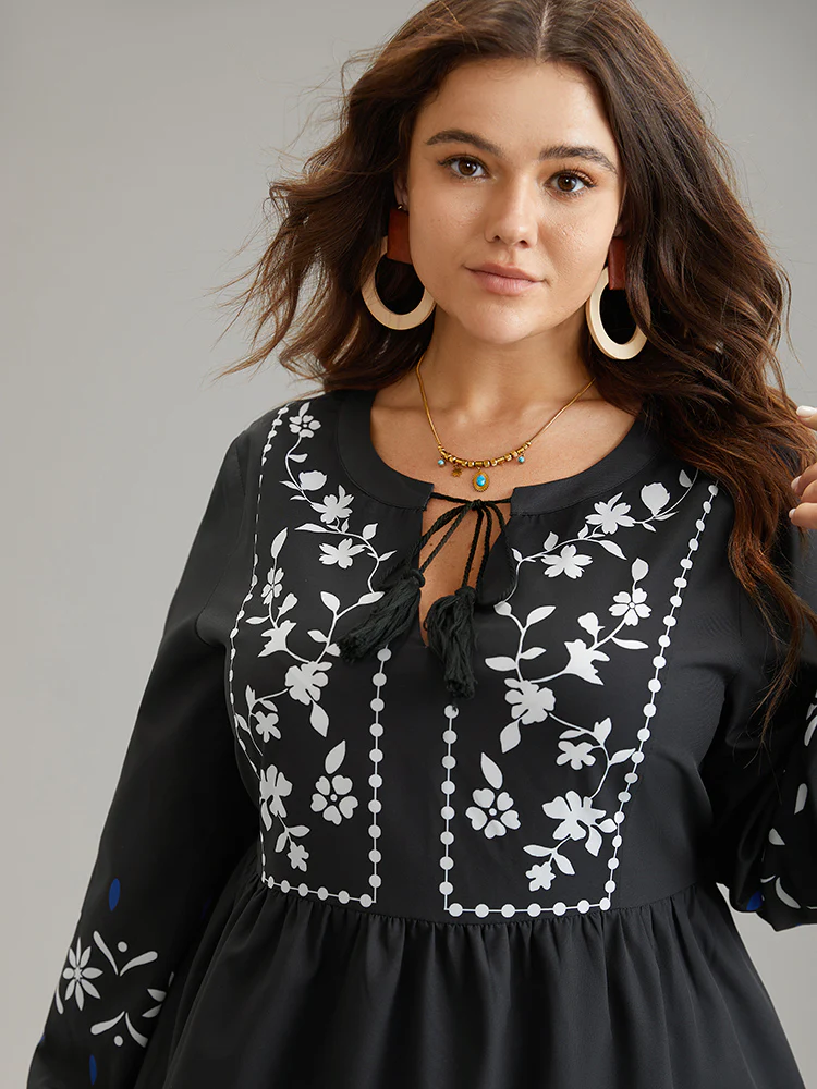 Boho Print Tie Neck Elastic Waist Tassels Blouse - Image 5