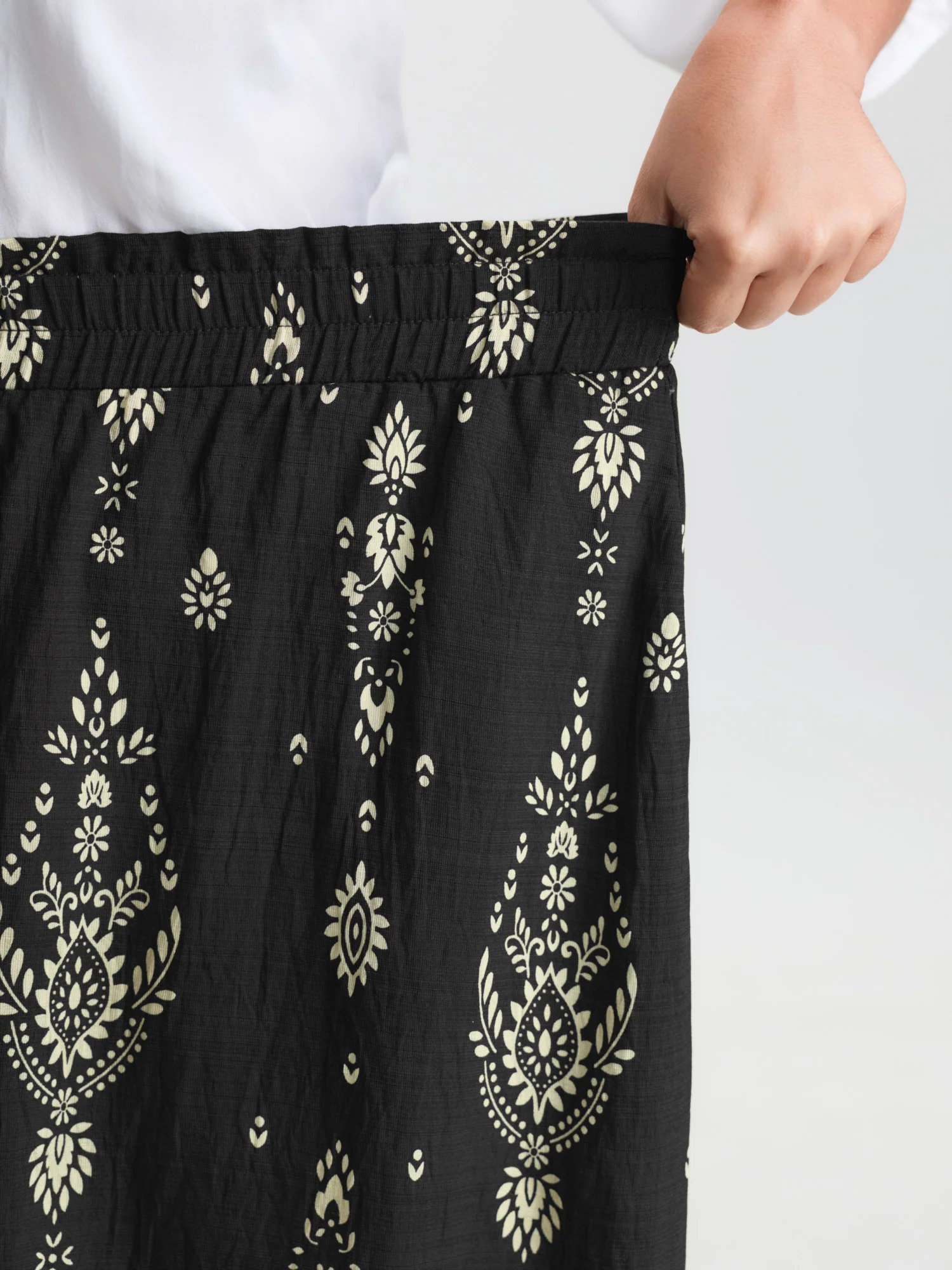 Boho Print Wide Waistband Midi Skirt - Image 4