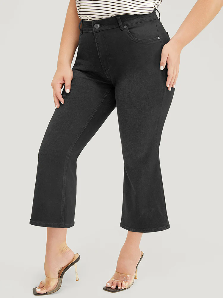 Bootcut Slightly Stretchy High Rise Black Wash Cropped Jeans - Image 3