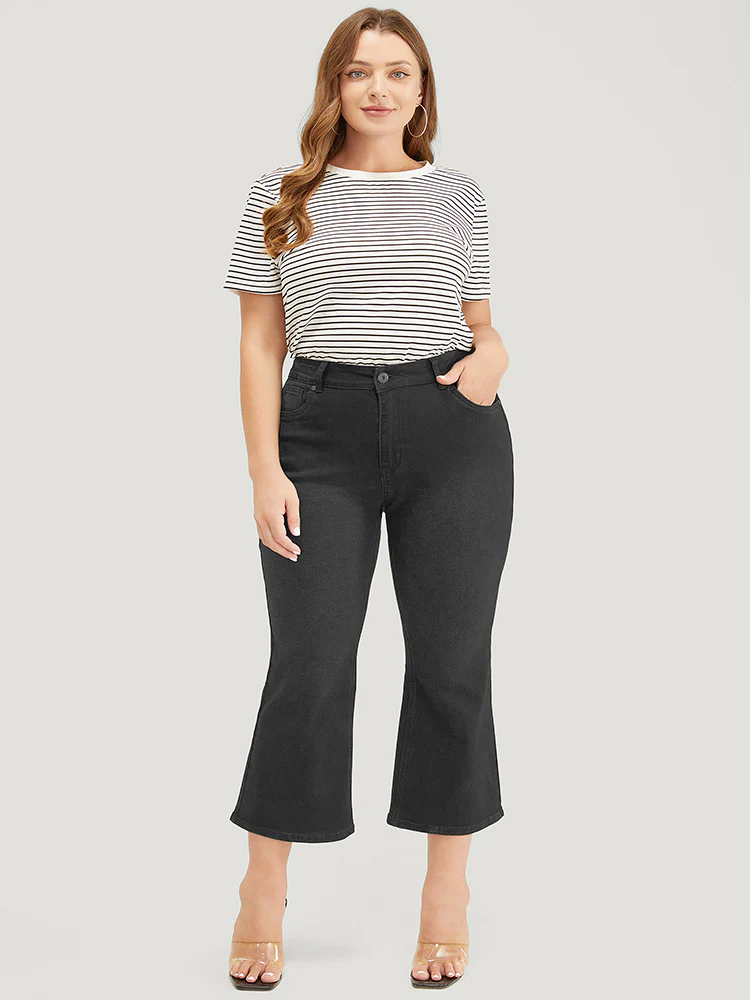 Bootcut Slightly Stretchy High Rise Black Wash Cropped Jeans - Image 4