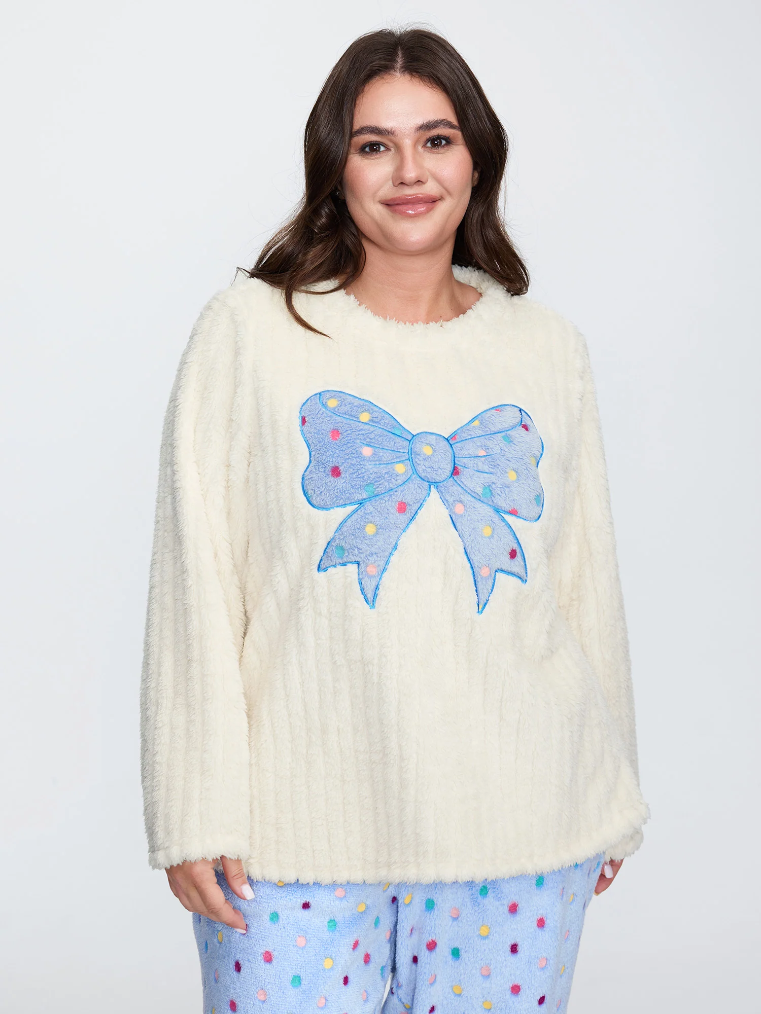 Bow Beautiful Applique Embroidery Lounge Top - Image 2