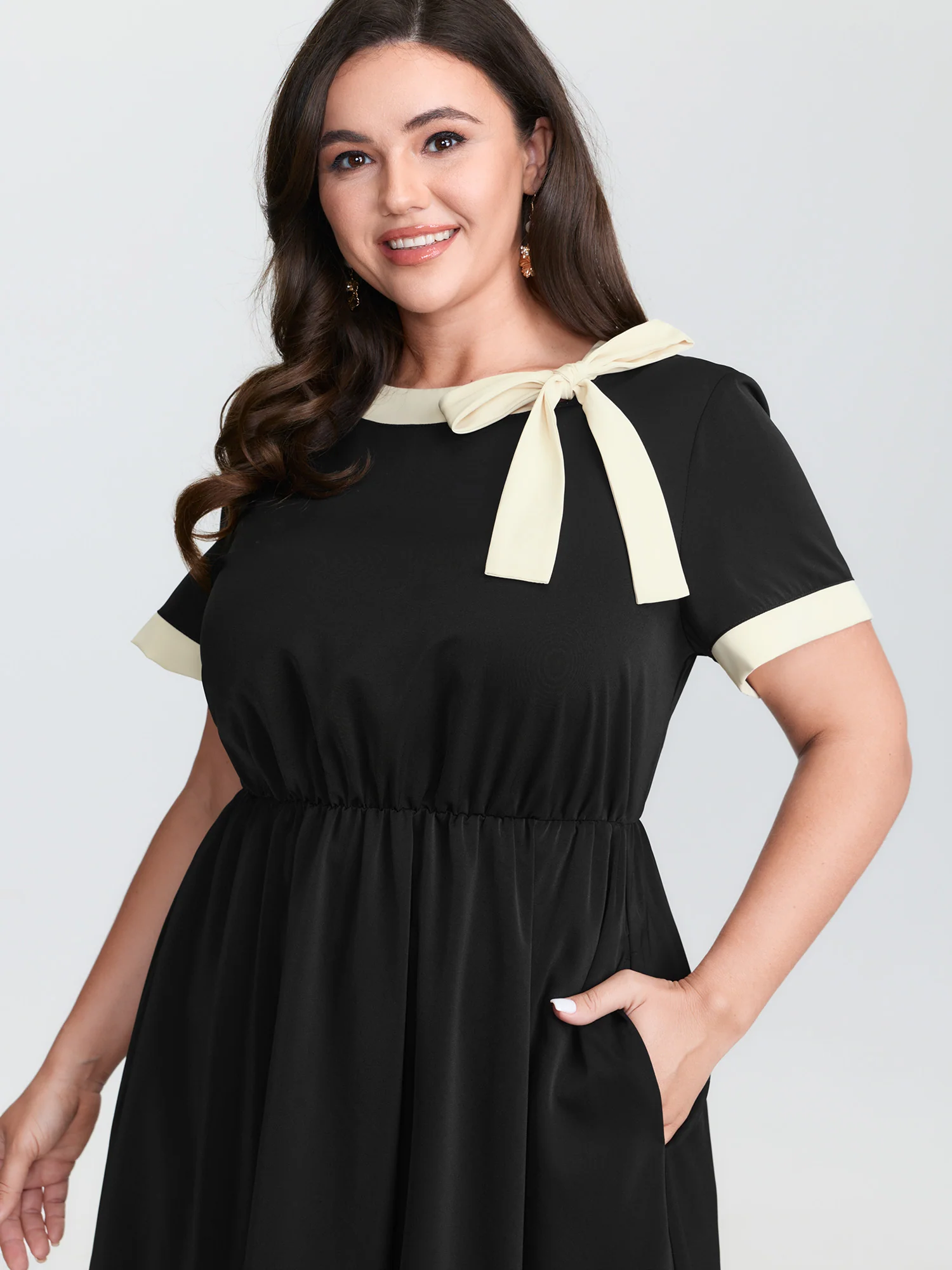 Bow Neckline Stretchy Waist Midi Dress - Image 2