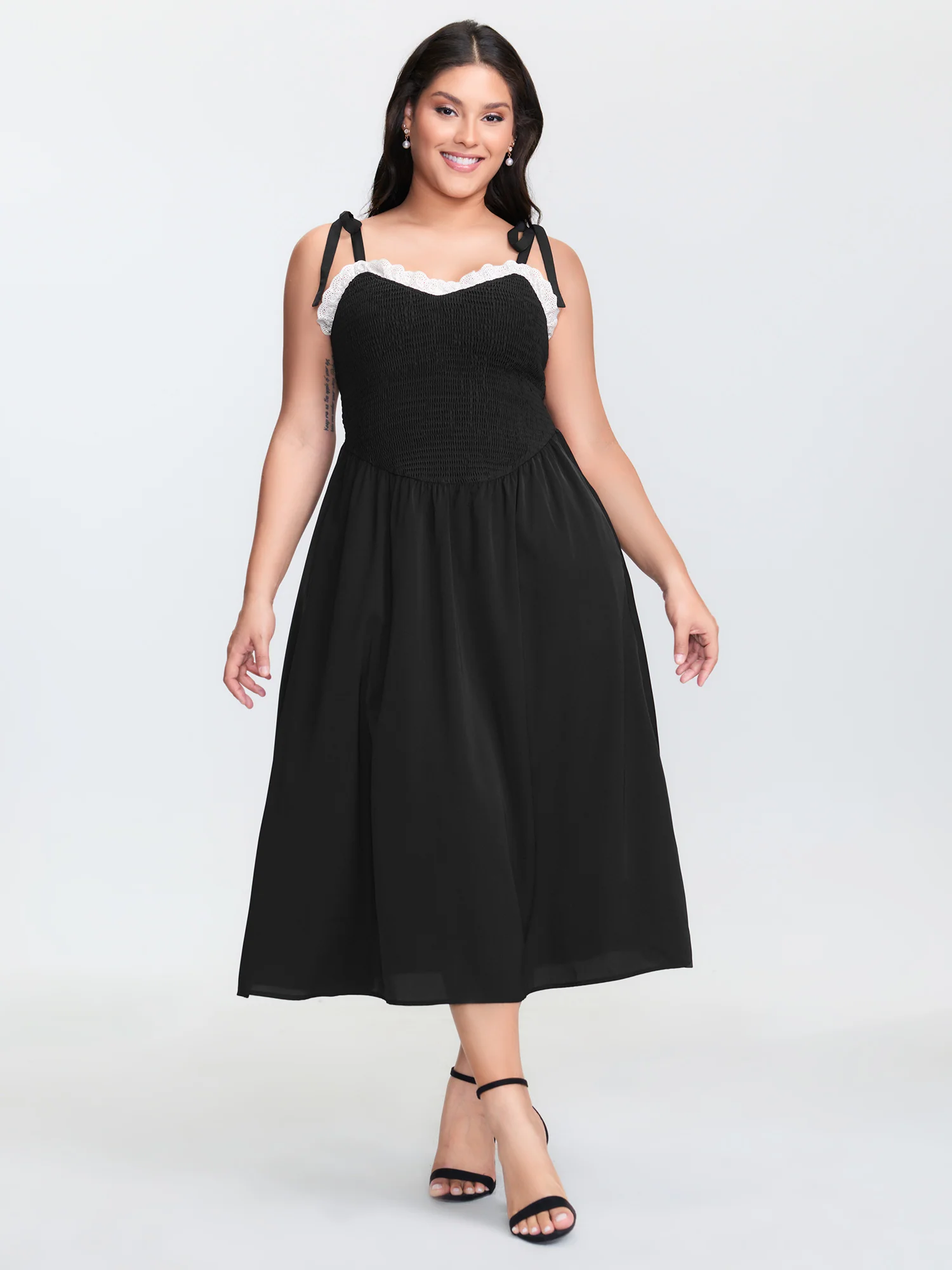 Bow-tie Straps Flowy Maxi Dress - Image 3