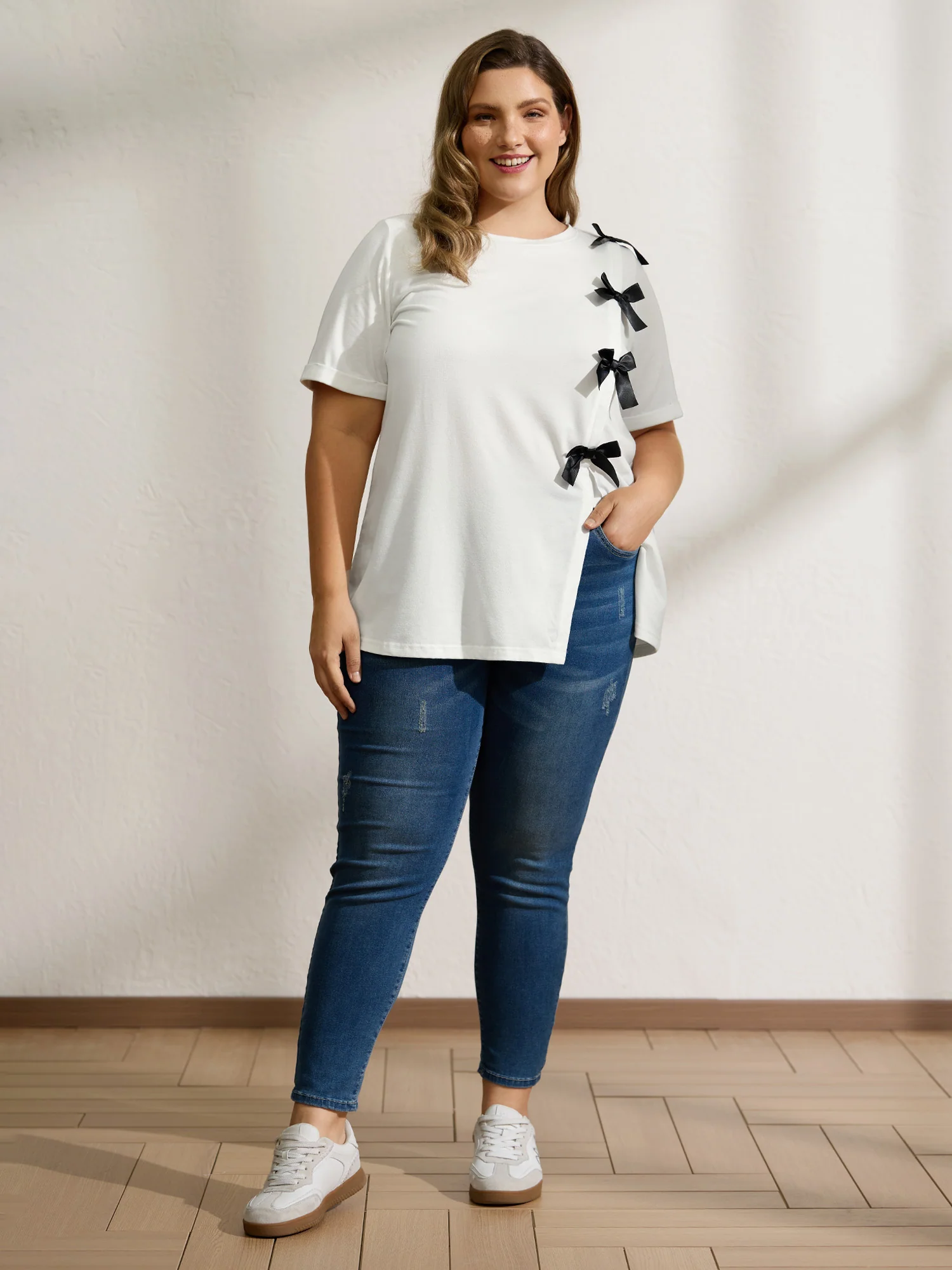 Bowknot Slit Round Neck T-Shirt - Image 3