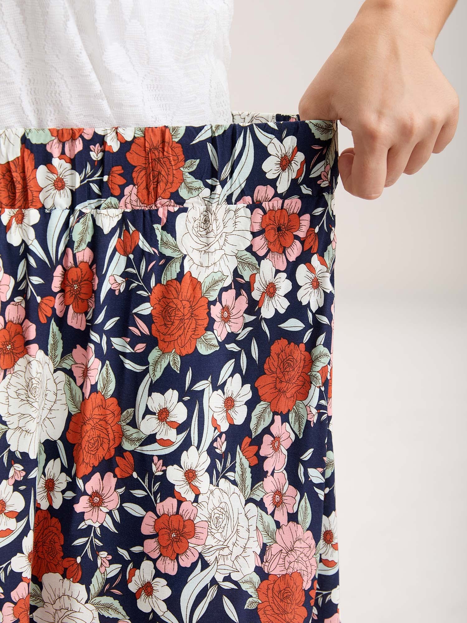 Rayon Breezy Floral Print Tiered Back Maxi Skirt - Image 3