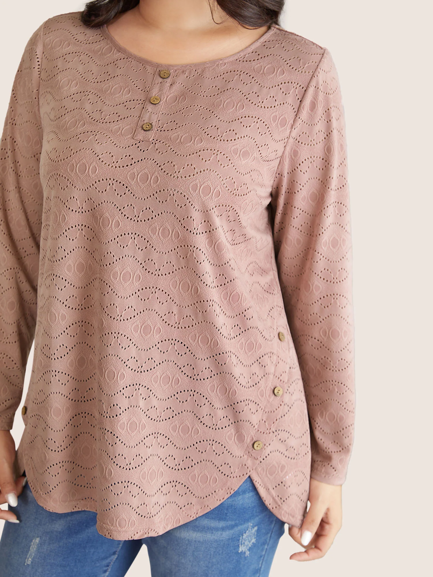 Broderie Anglaise Button Detail Arc Hem T-shirt - Image 2