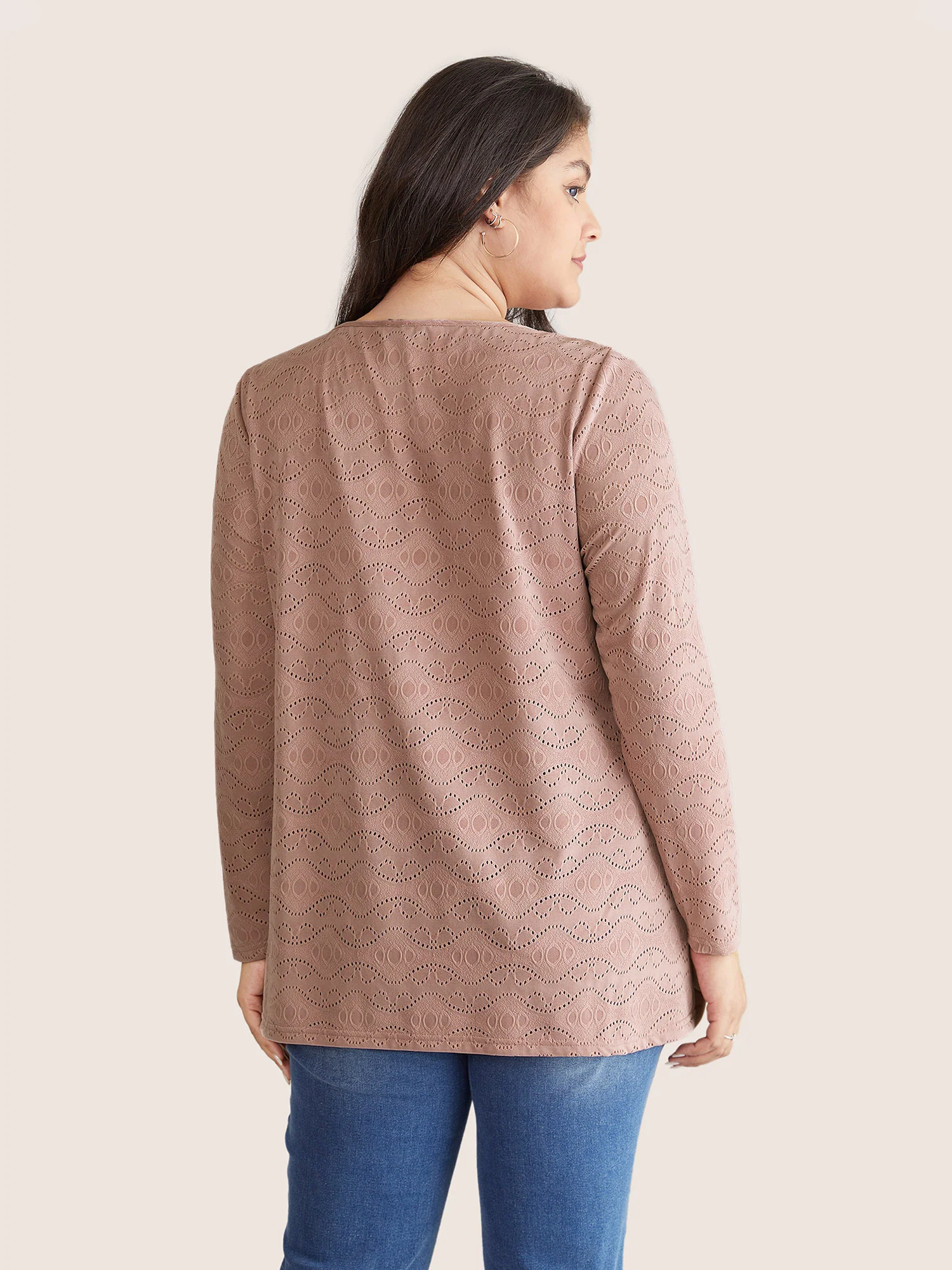 Broderie Anglaise Button Detail Arc Hem T-shirt - Image 3
