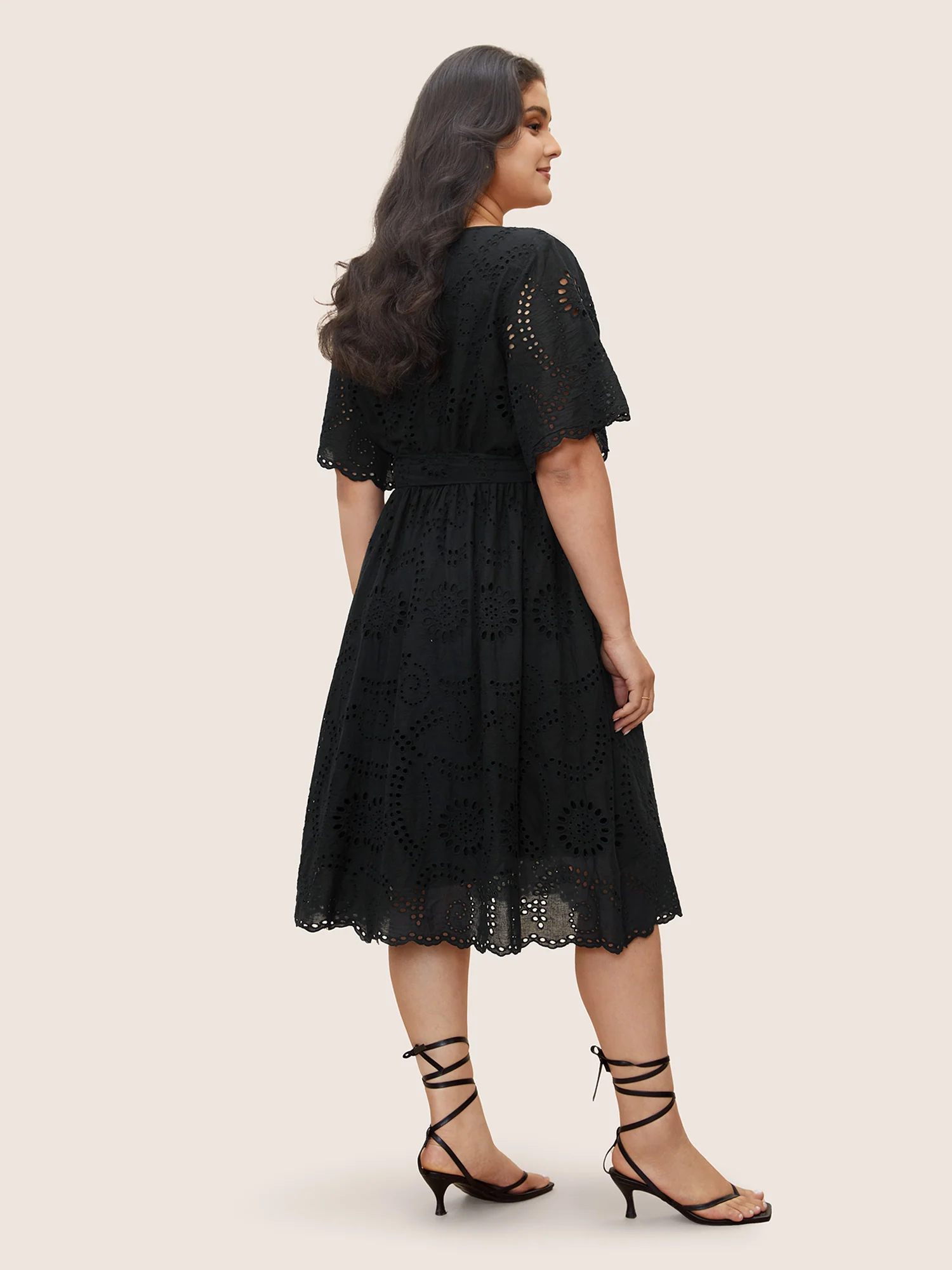 Broderie Anglaise Ruffle Sleeve Ties Dress - Image 5