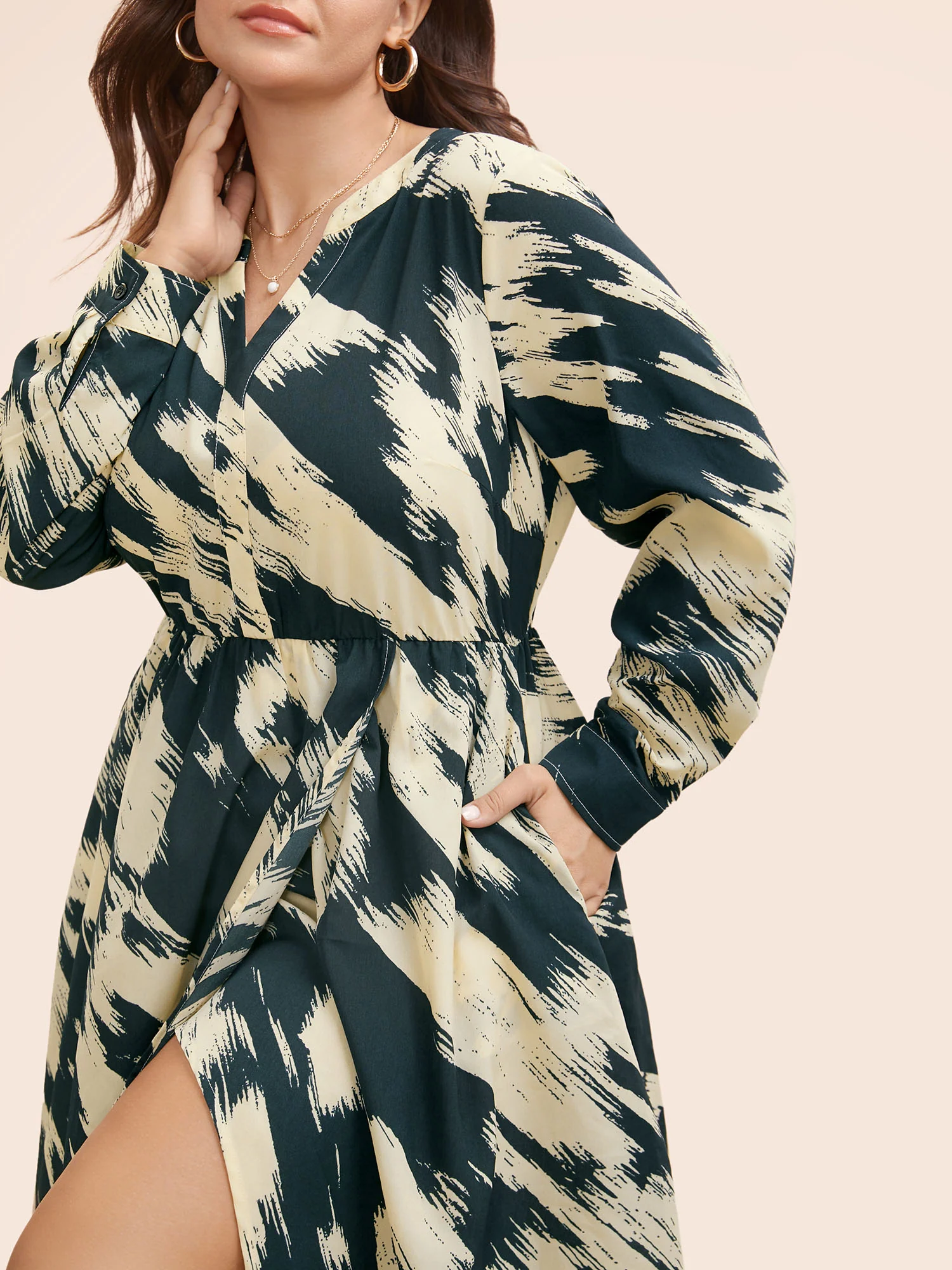 Brush Print Notched Collar Midi Dress - Image 3
