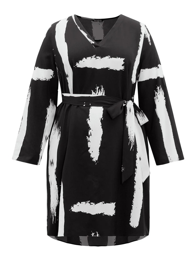 Brush Print V Neck Belted Tab Sleeve Dress - Image 8