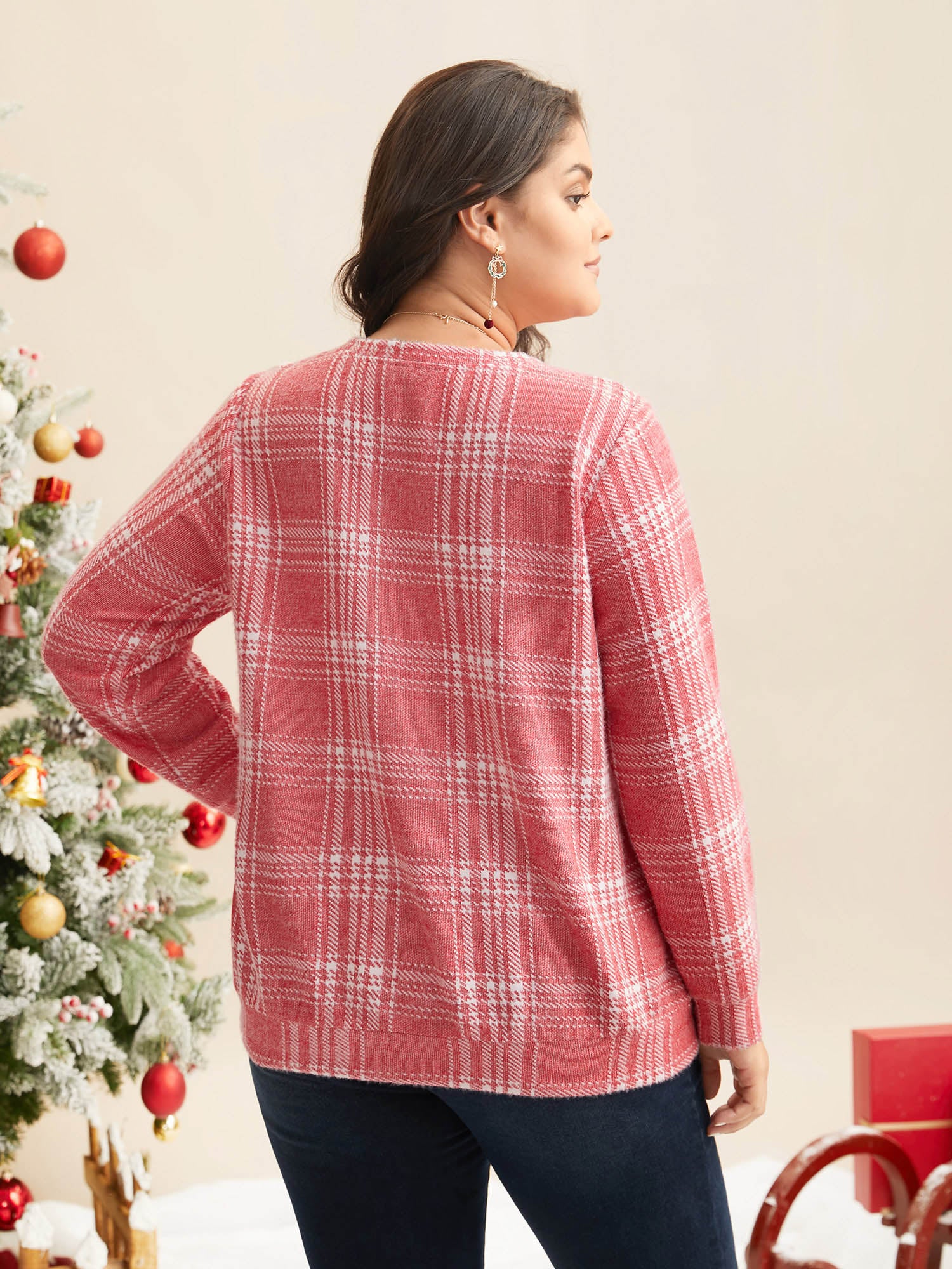 Brushed Plaid V-neck Sweatshirt - Image 10