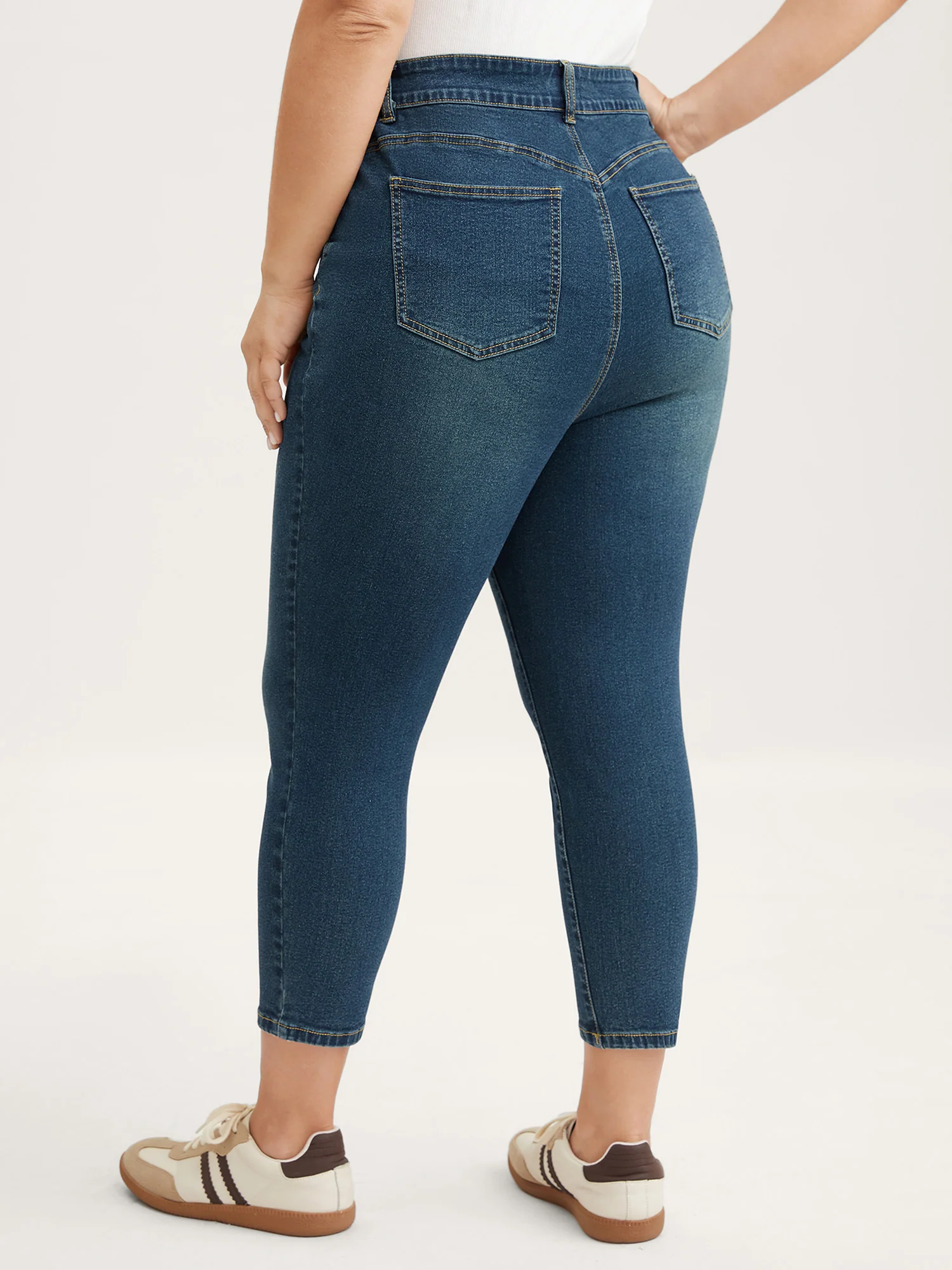 Butt Lift Mid-Rise Skinny-Fit Jeans - Image 4
