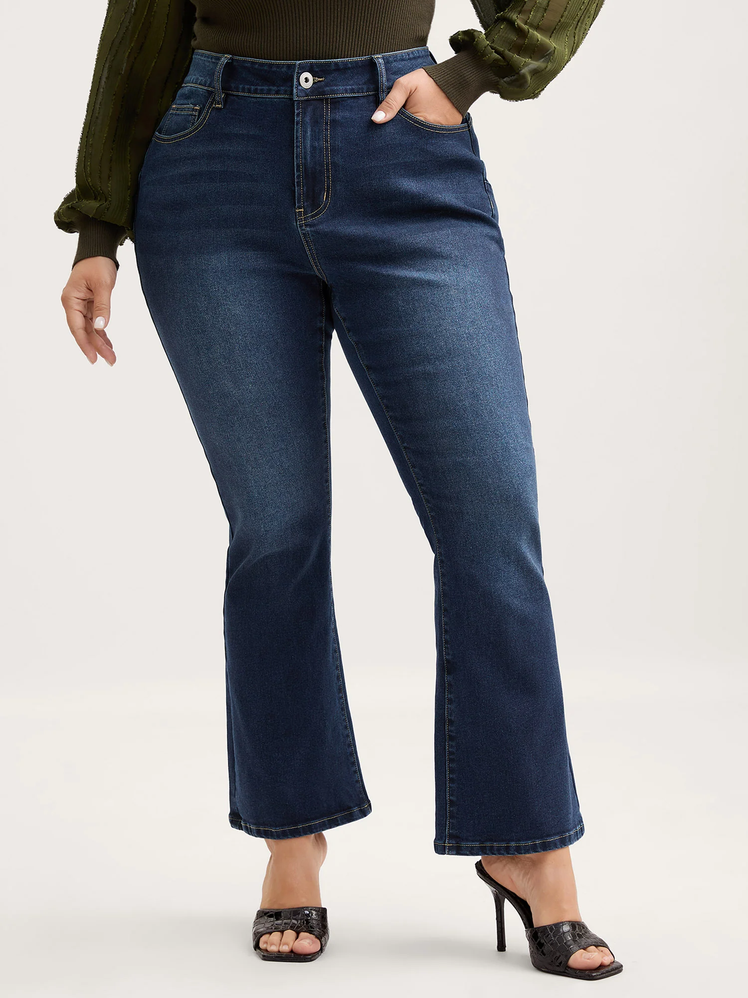 No Waist Gap Flared Cropped Jeans - Image 2