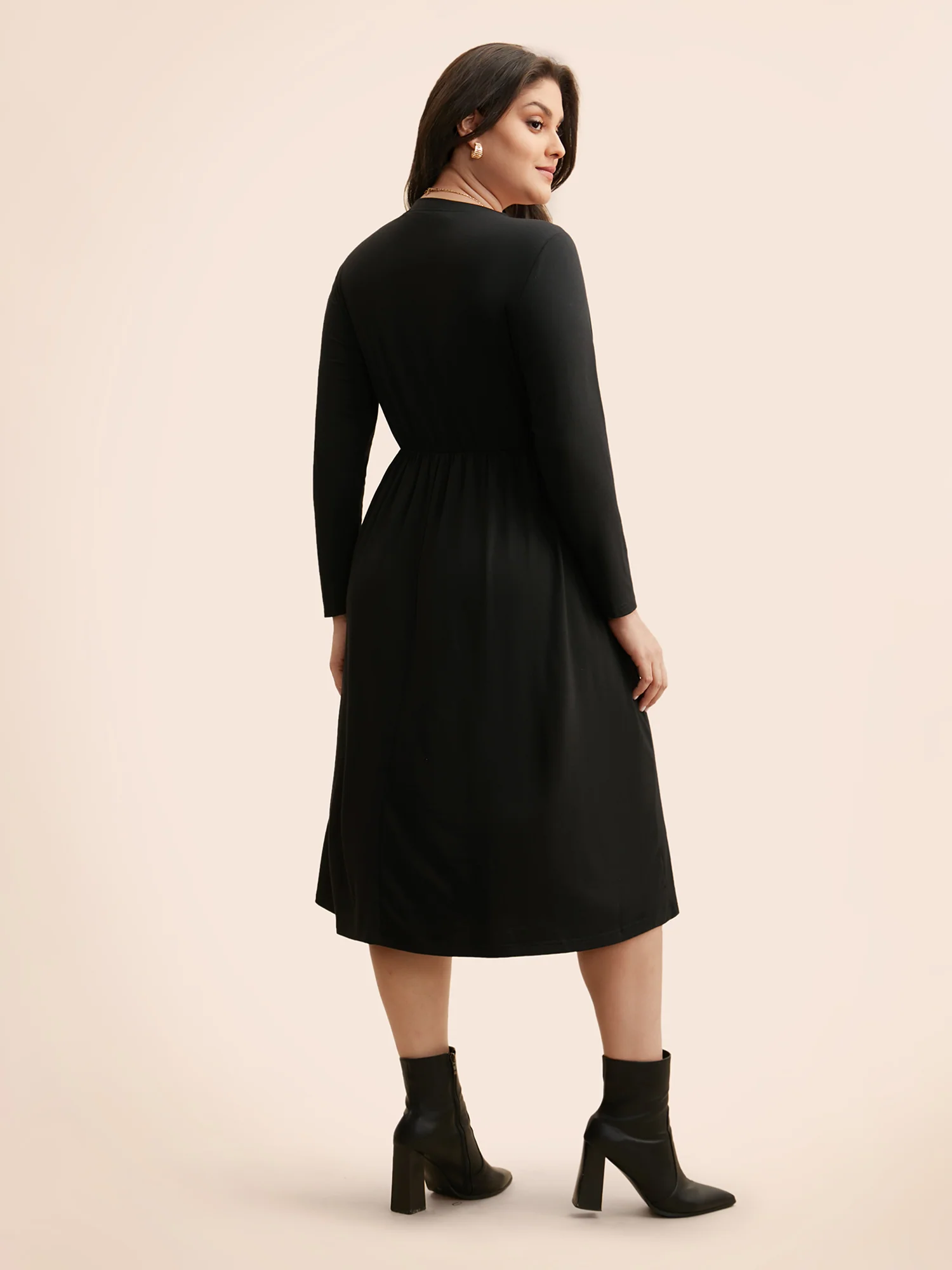 Butterfly Embroidered V Neck Midi Dress - Image 3