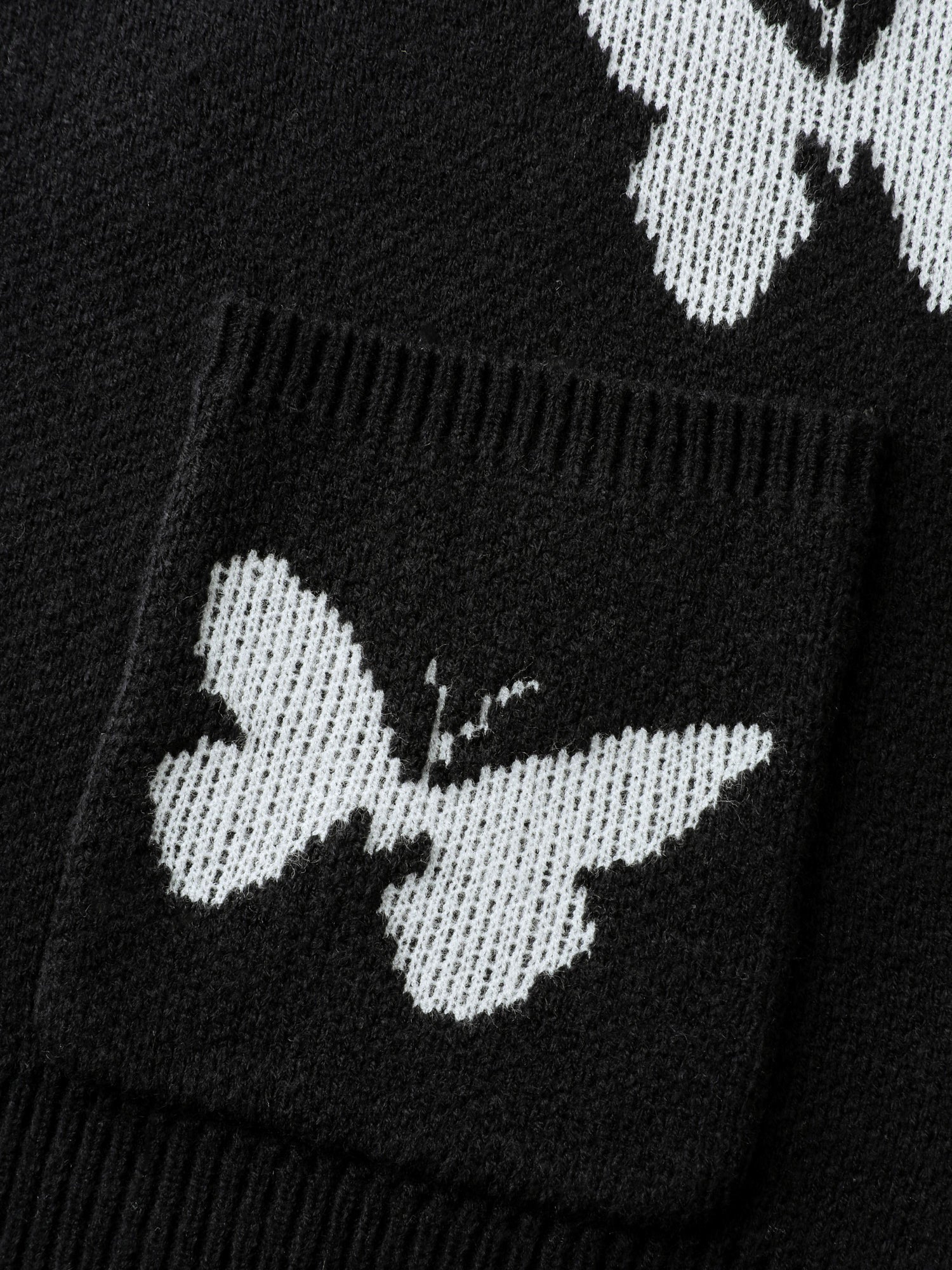 Butterfly Jacquard Pattern Knit Cardigan - Image 5