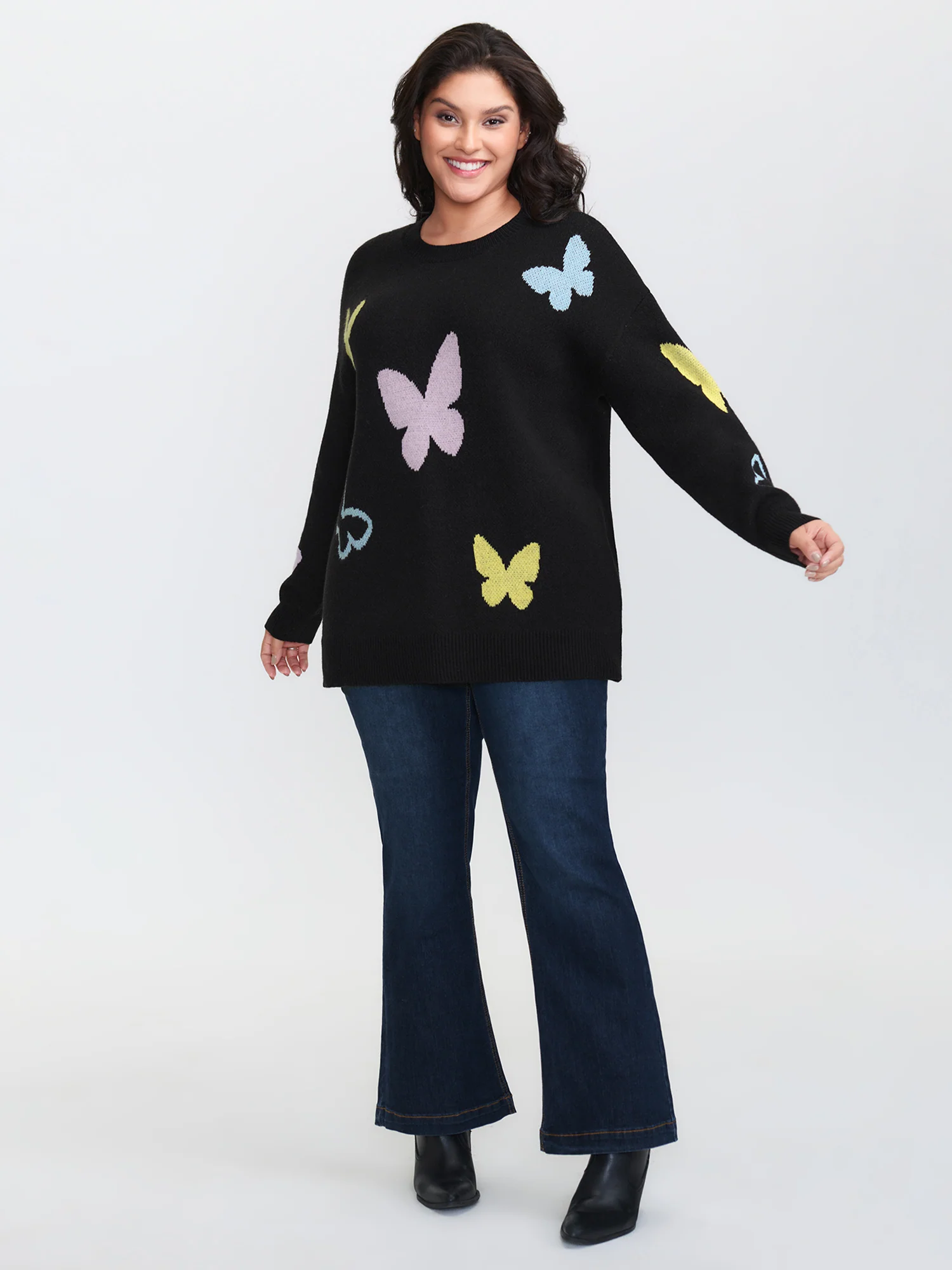 Butterfly Jacquard Pattern Round Neck Pullover - Image 3