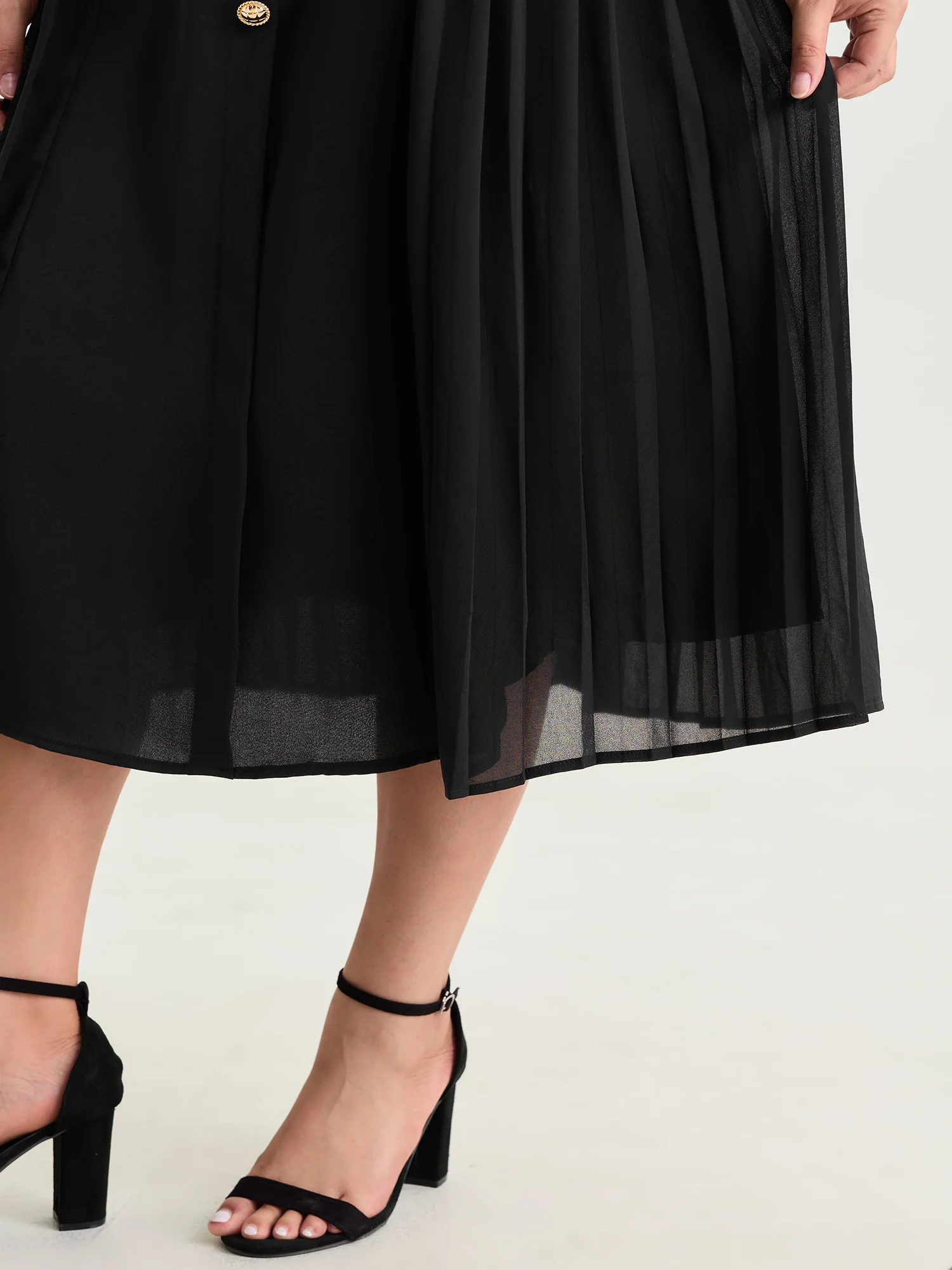 Button Detail Pleated Waist Midi Dress - Image 3
