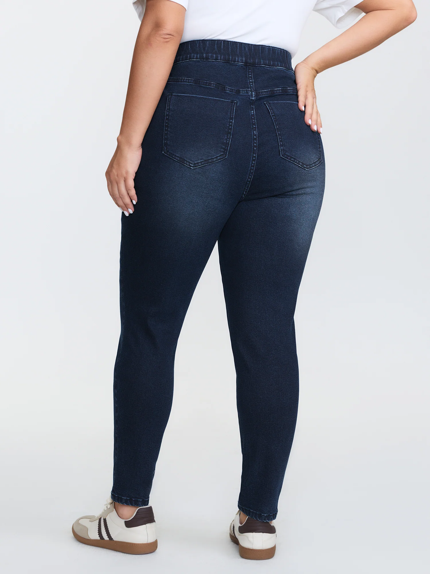 Button-Detail Pull-On Skinny-Fit Jeans - Image 5
