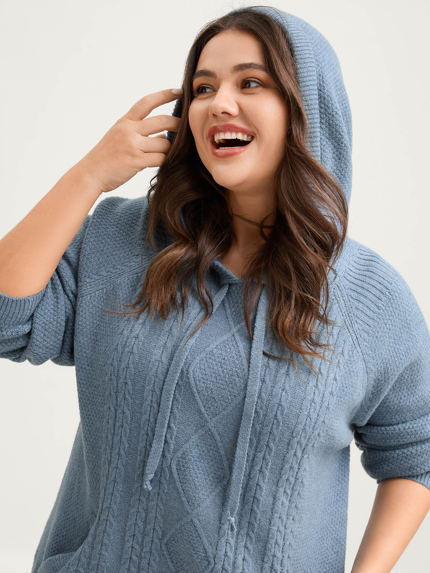 Cable Knit Curvy Hem Hooded Pullover - Image 2