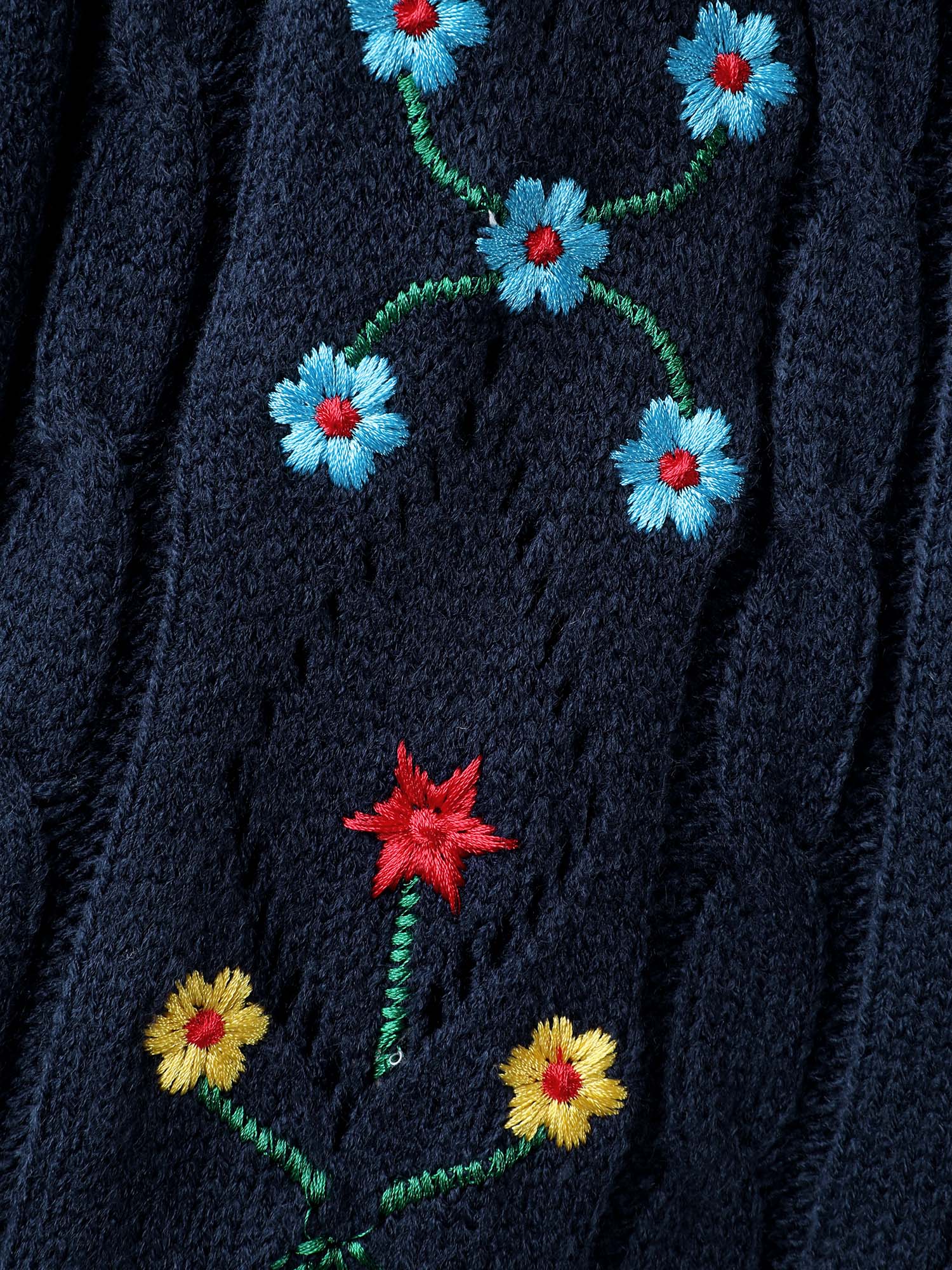 Cable Knit Embroidered Raglan Sleeve Pullover - Image 5