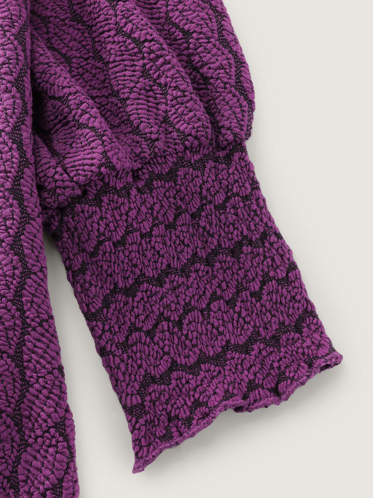 Cableknit Lantern Sleeve V-Neck Knit Top - Image 5