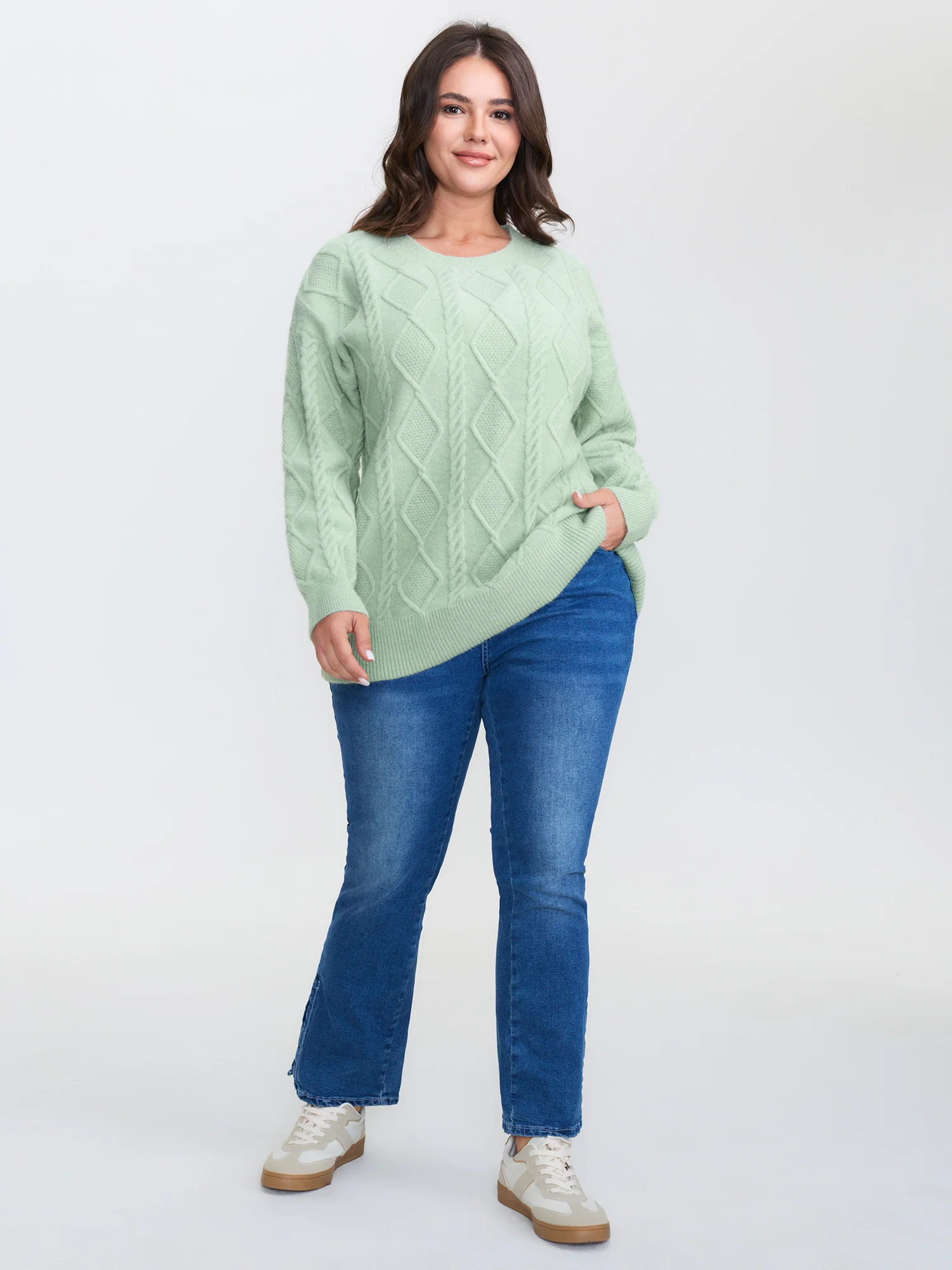 Cableknit Round Neck Ribbed Hem Pullover - Image 4