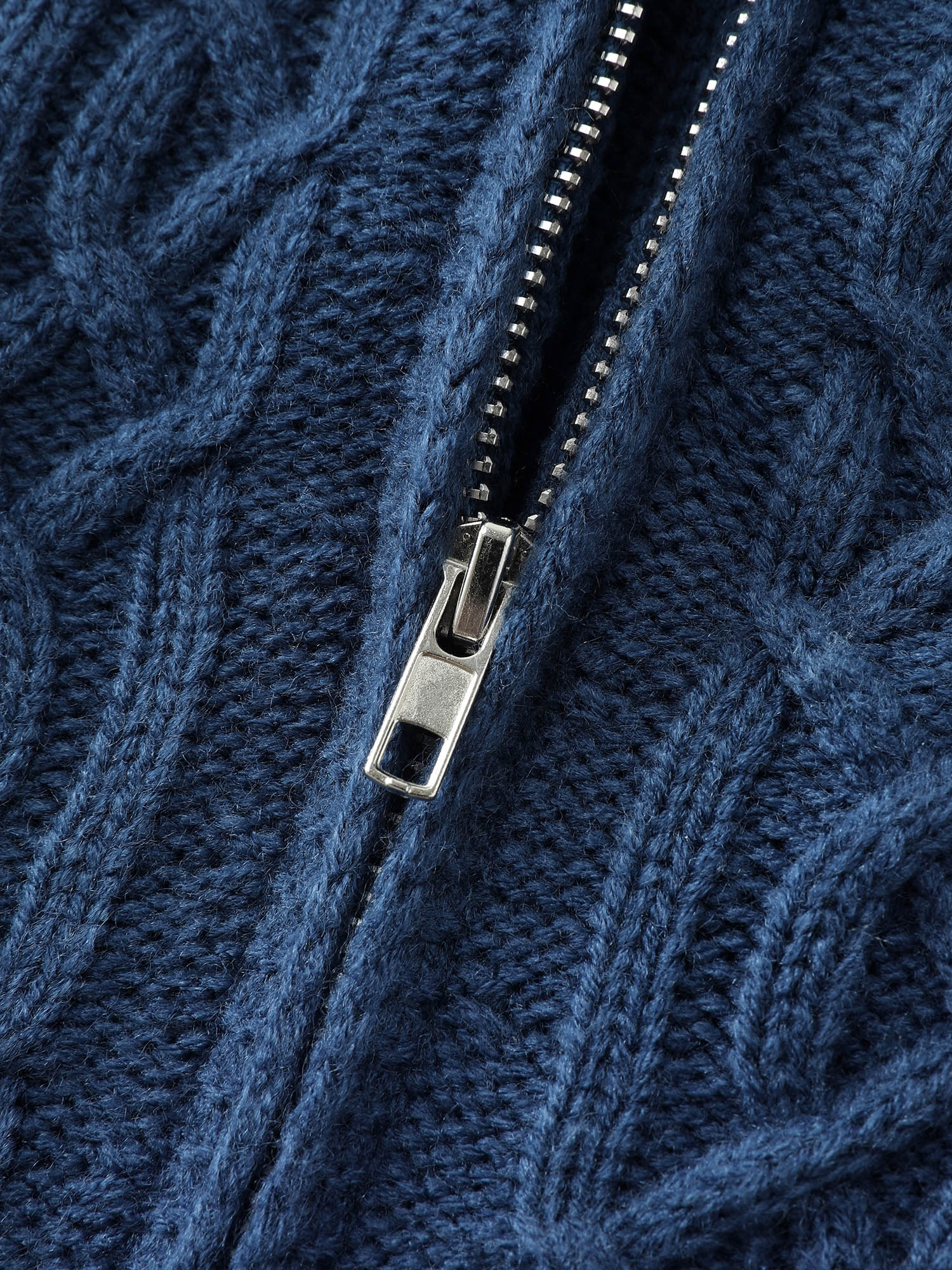 Cableknit Zipper Hooded Knit Cardigan - Image 6