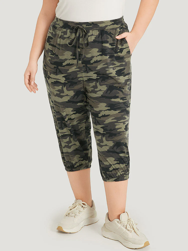 Camo Drawstring High Rise Pocket Cropped Sweatpants - Image 3