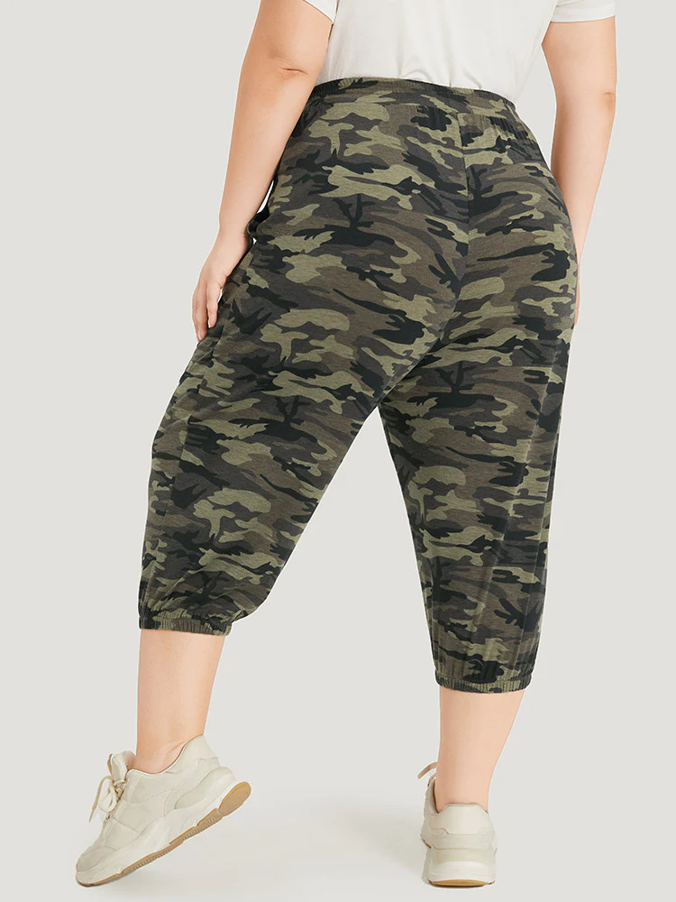 Camo Drawstring High Rise Pocket Cropped Sweatpants - Image 5