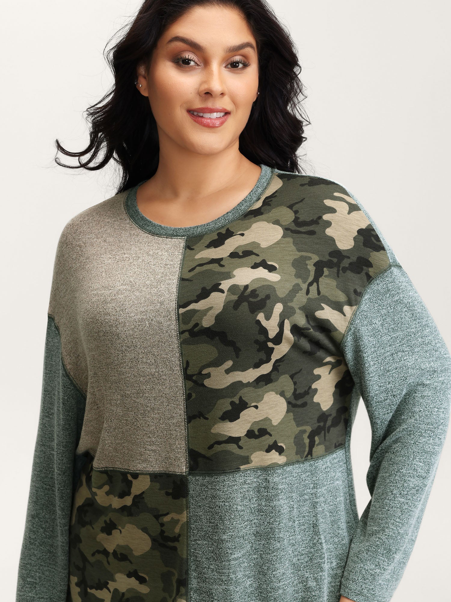 Camouflage Block Print Contrast T-Shirt - Image 2