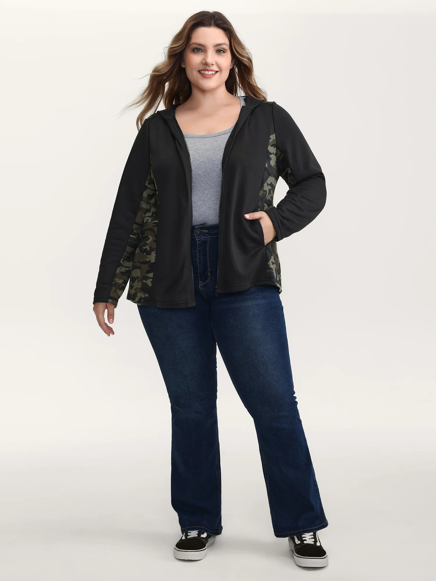 Camouflage Print Contrast Zipper Jacket - Image 4